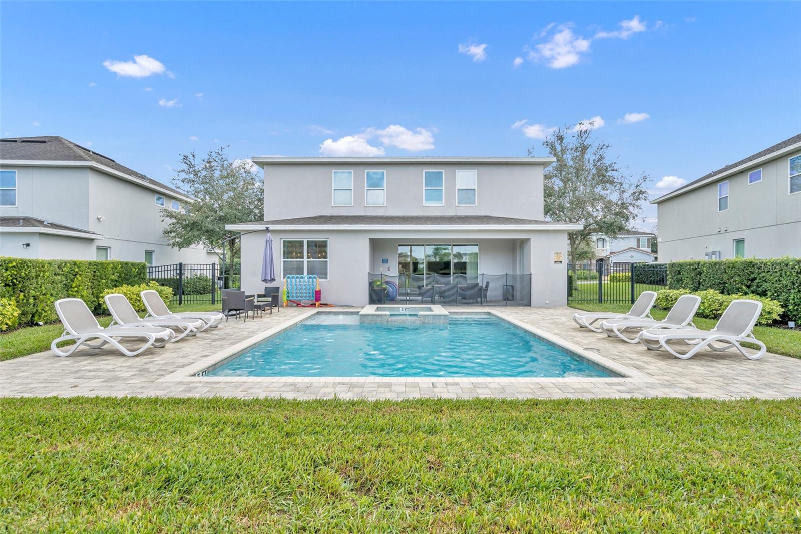 Image 40 of 56 For 7744 Fairfax Drive