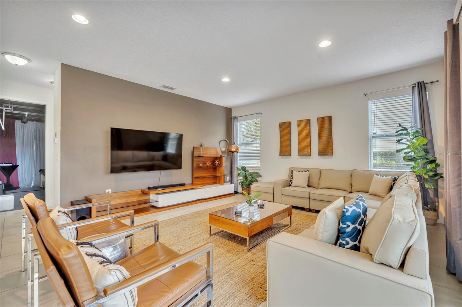 Image 6 of 56 For 7744 Fairfax Drive