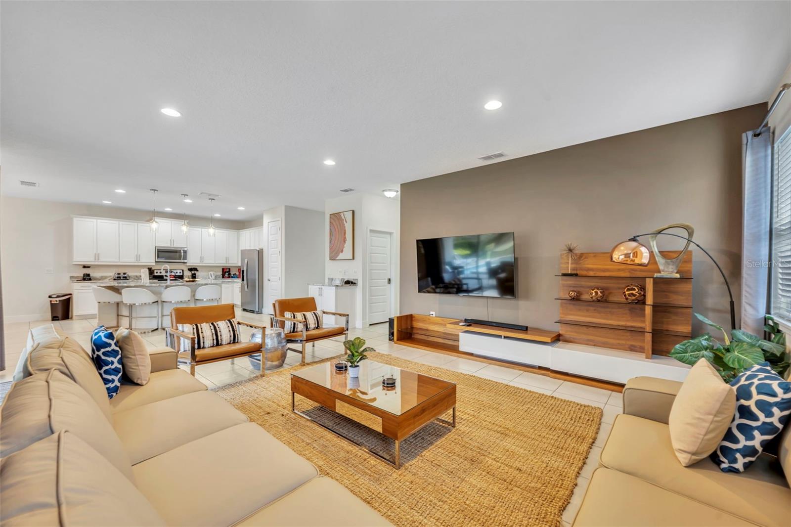 Image 8 of 56 For 7744 Fairfax Drive