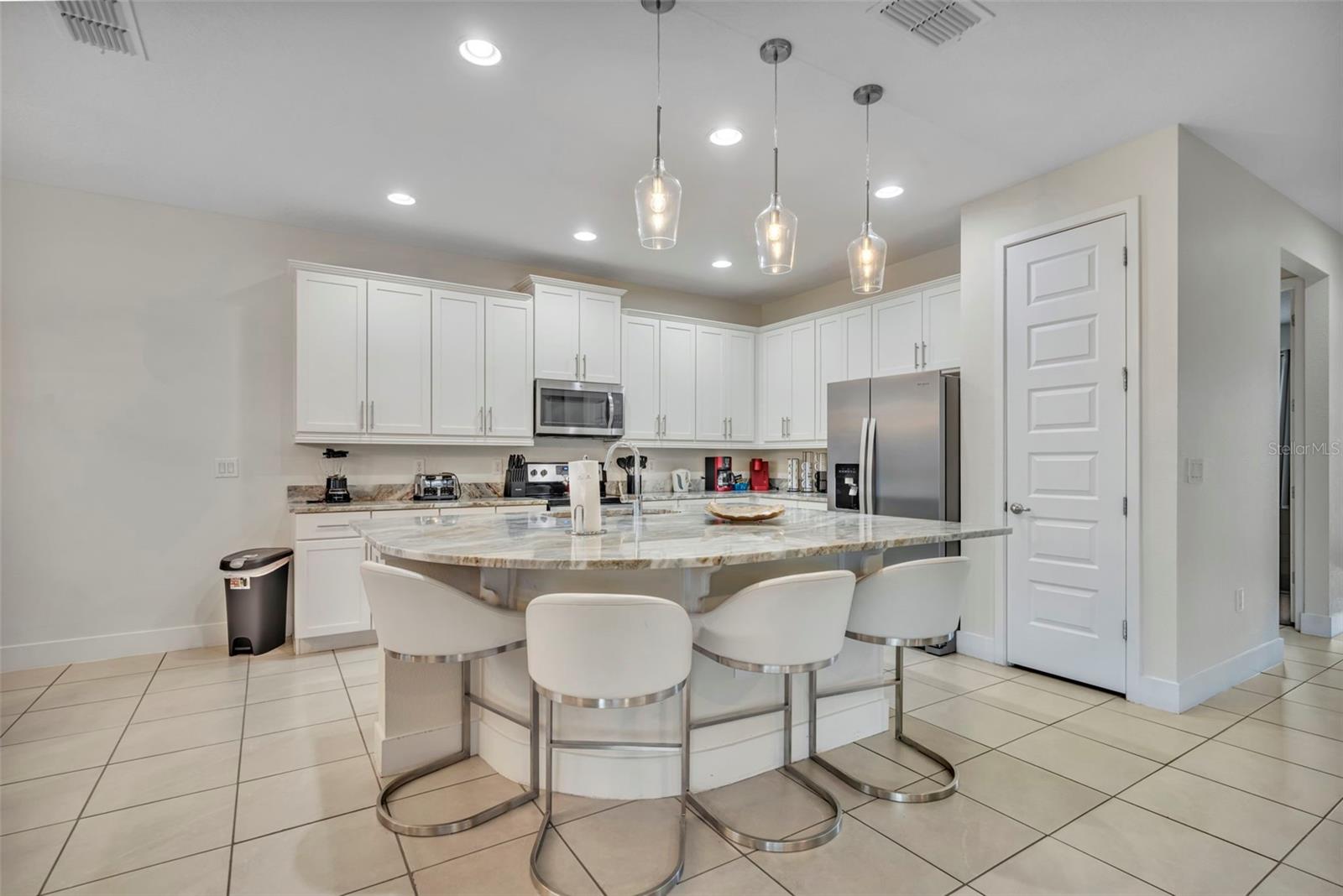 Image 9 of 56 For 7744 Fairfax Drive