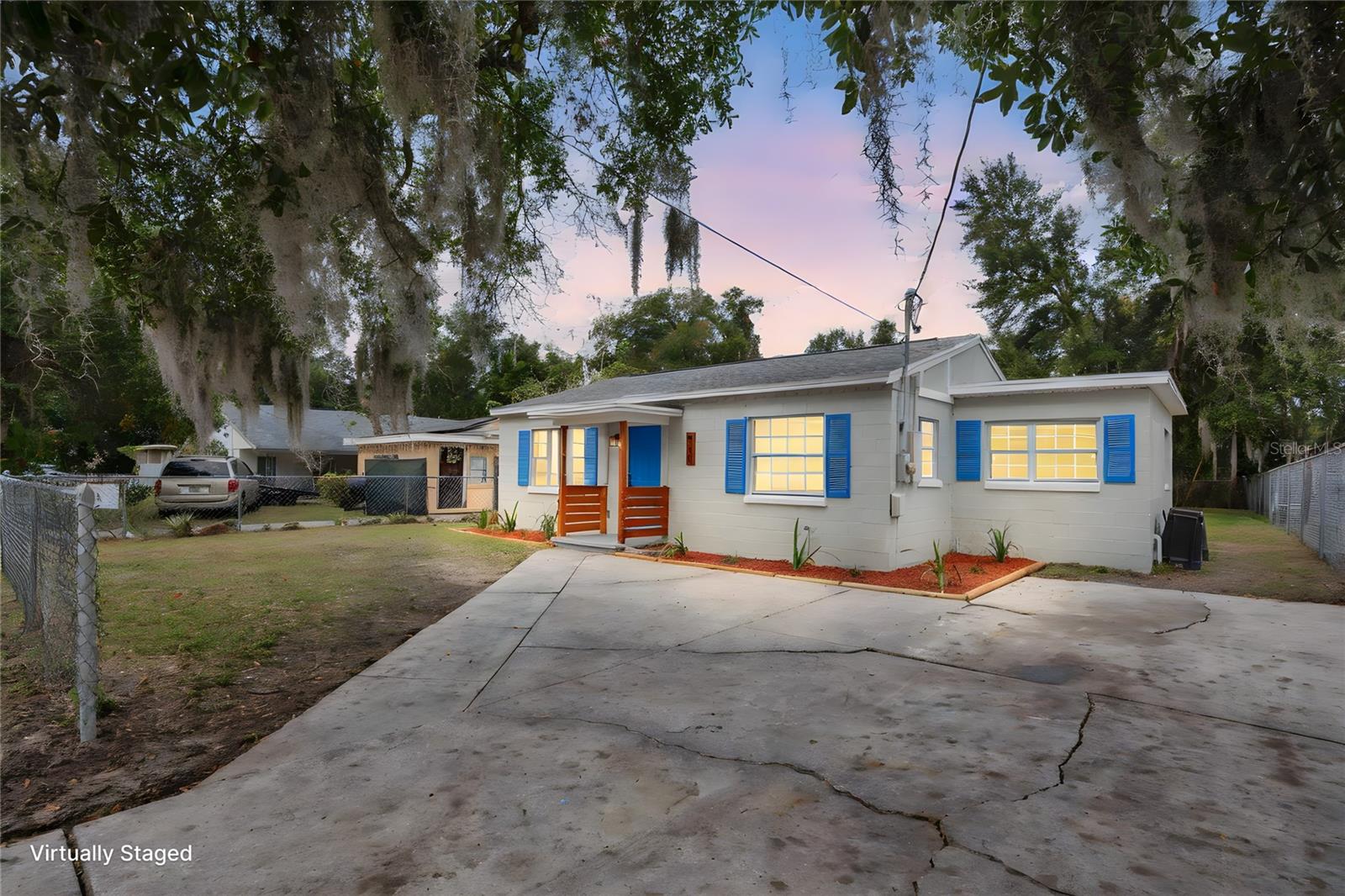 Image 2 of 24 For 911 Indiana Street