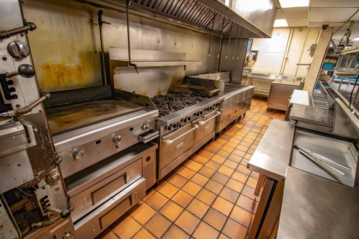 Image 33 of 46 For 3665 Washington Avenue