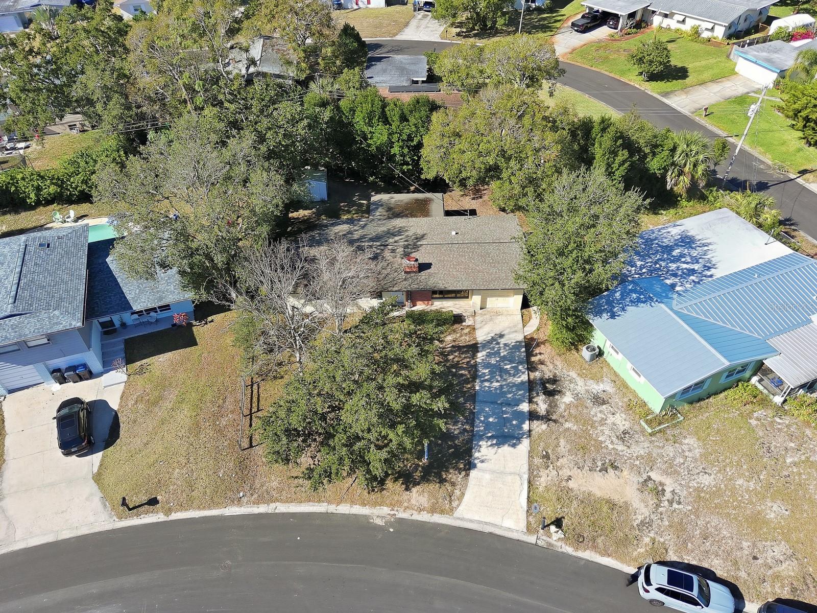 Listing photo id 22 for 1411 Crest Drive