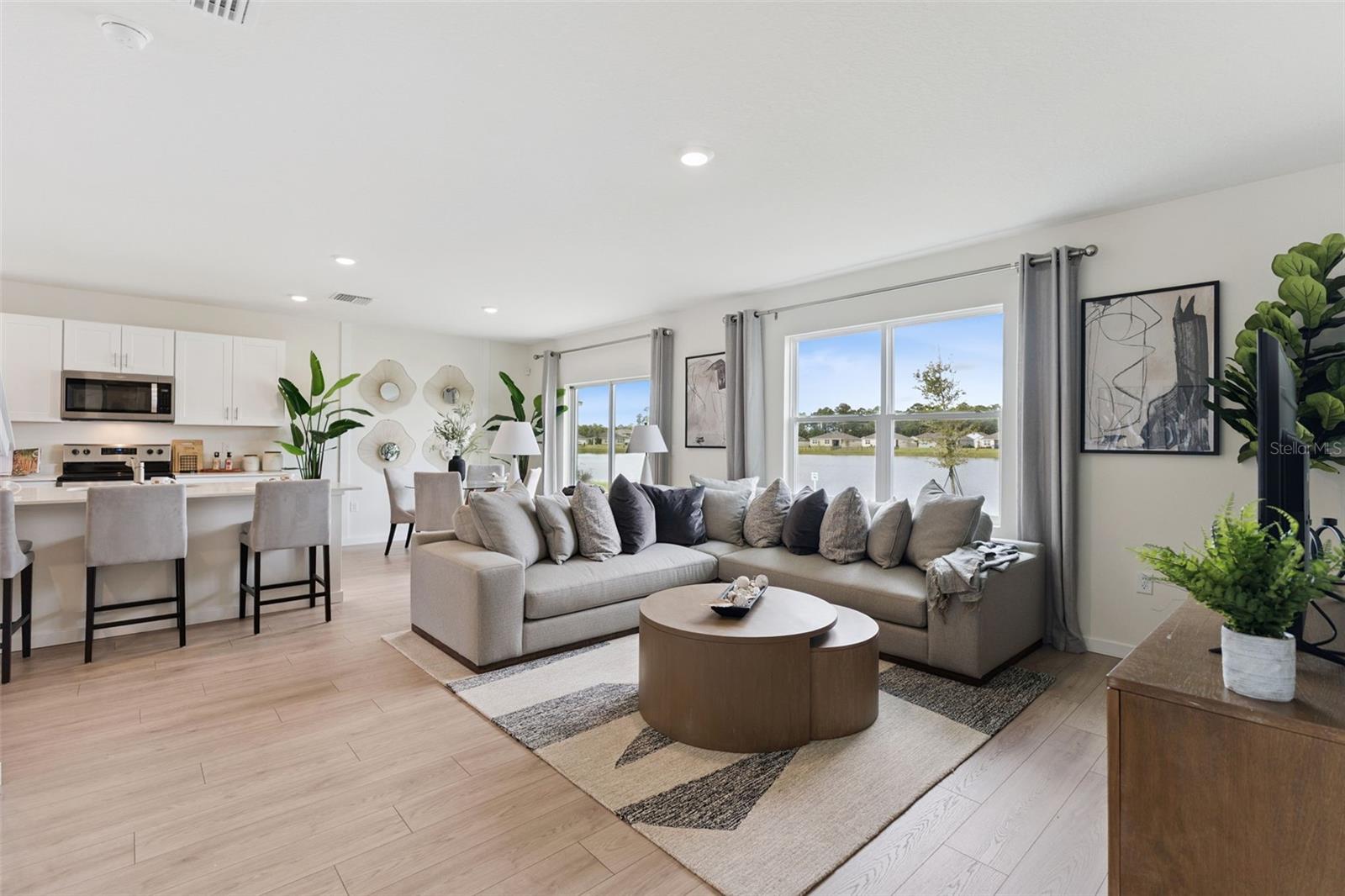 Image 8 of 65 For 1809 Howard Mesa Drive