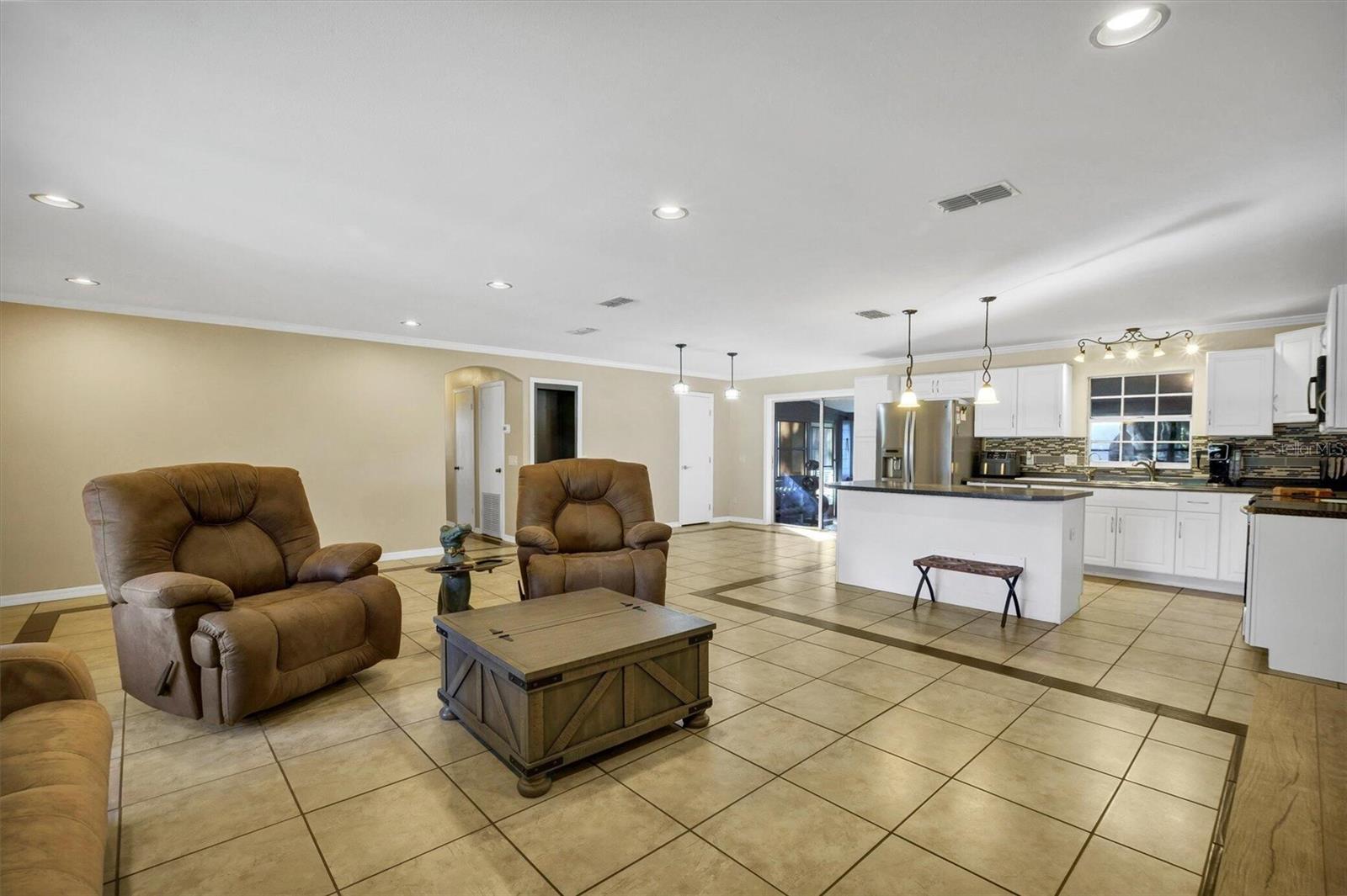 Image 13 of 35 For 152 Bahia Court