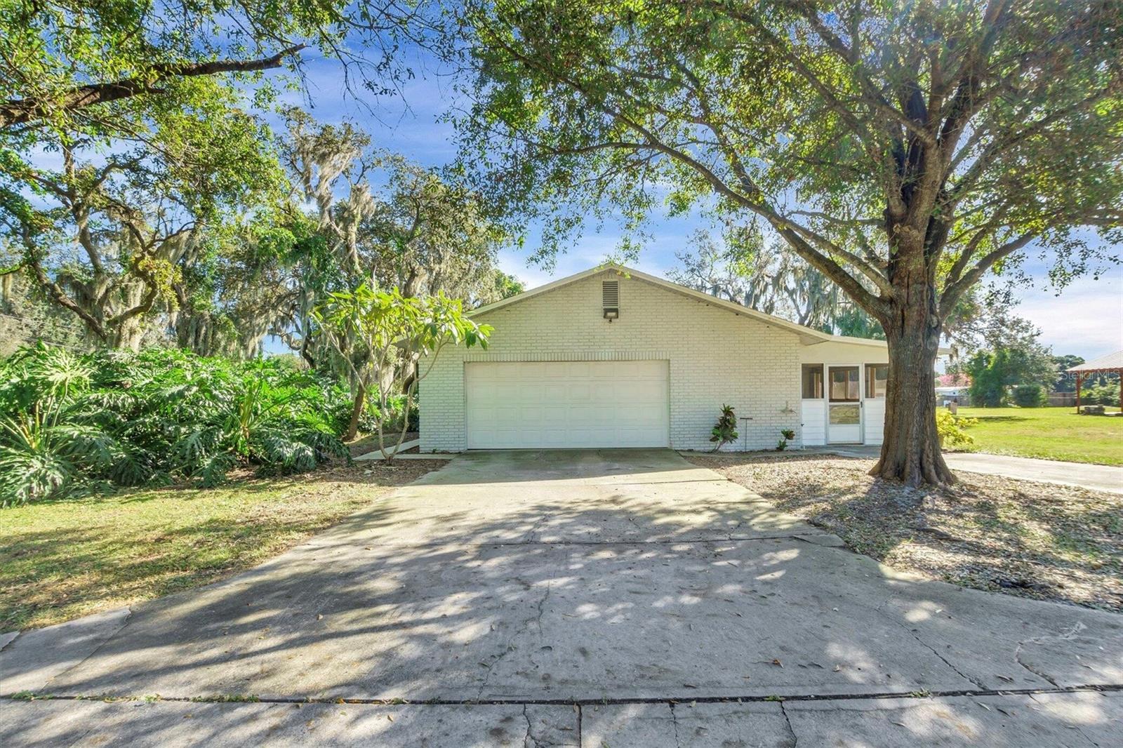 Image 31 of 35 For 152 Bahia Court