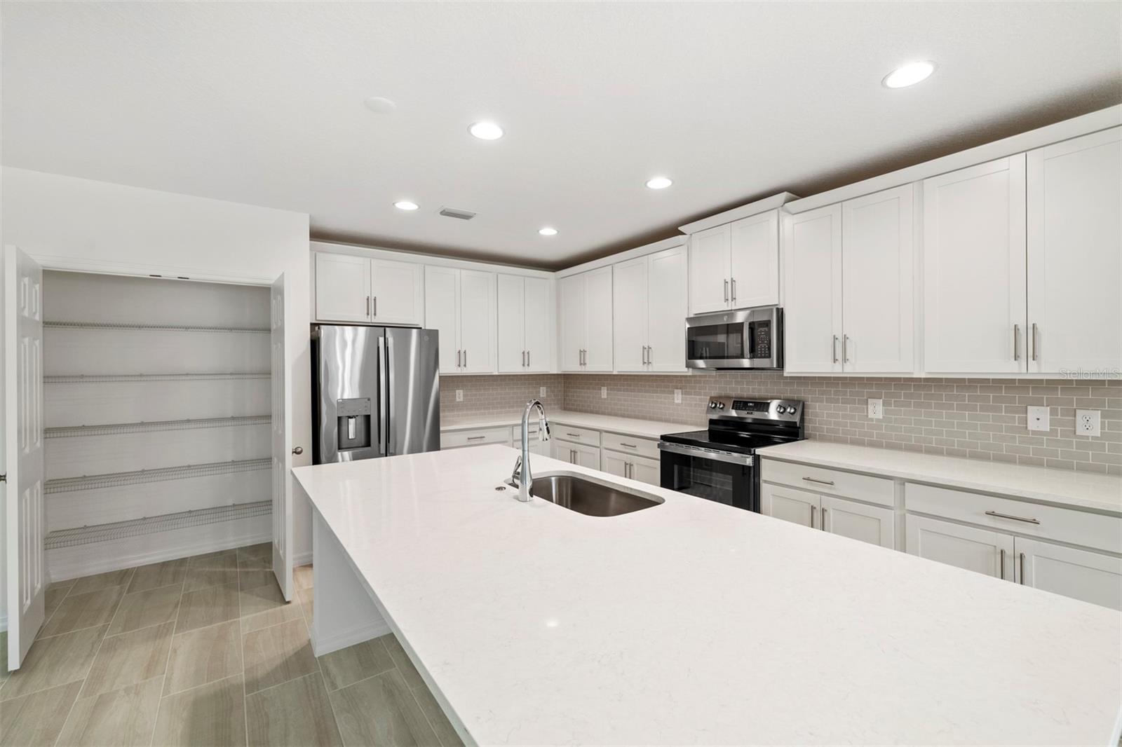 Image 4 of 17 For 4045 Serene Water Avenue