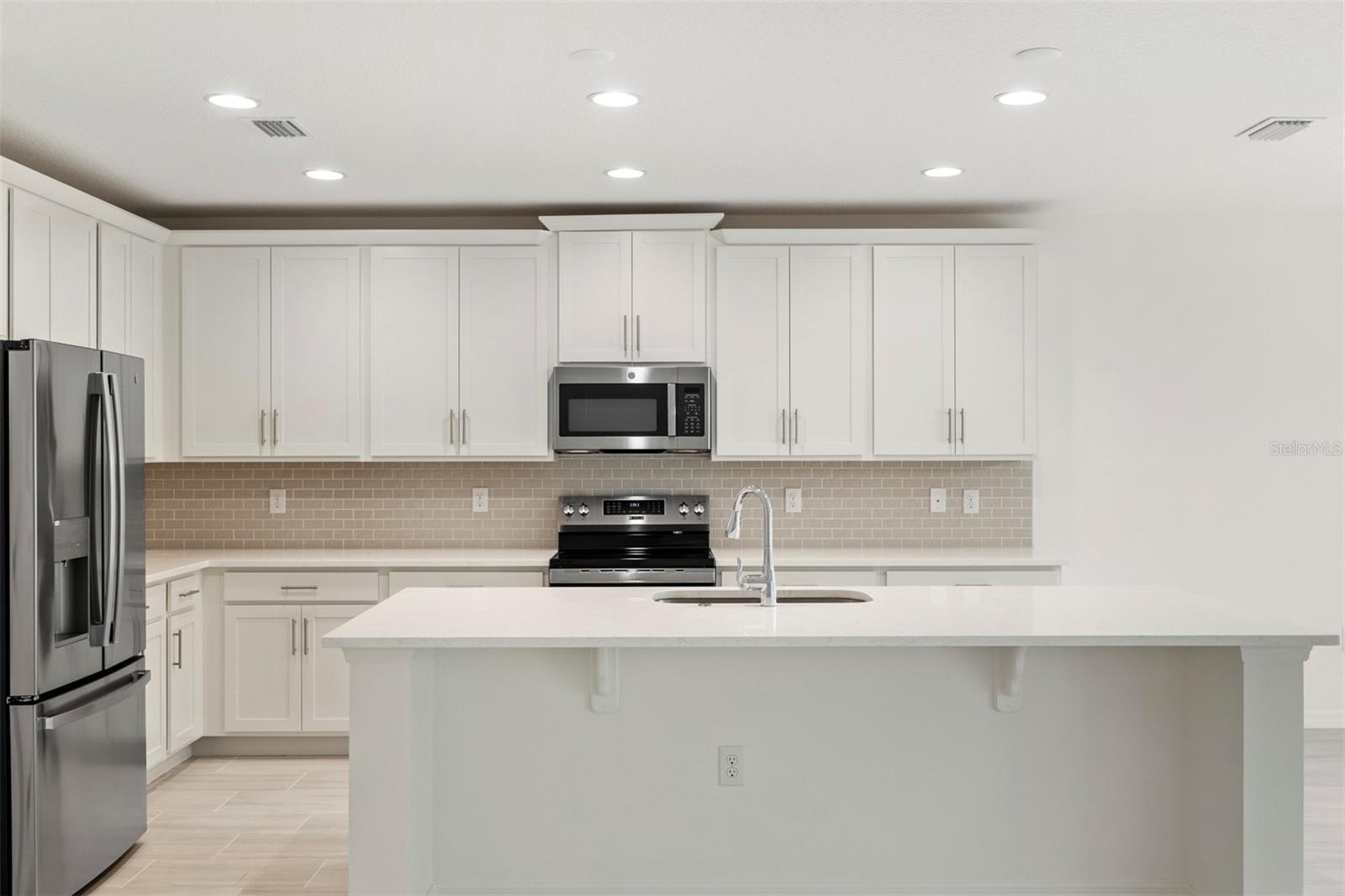 Image 5 of 17 For 4045 Serene Water Avenue