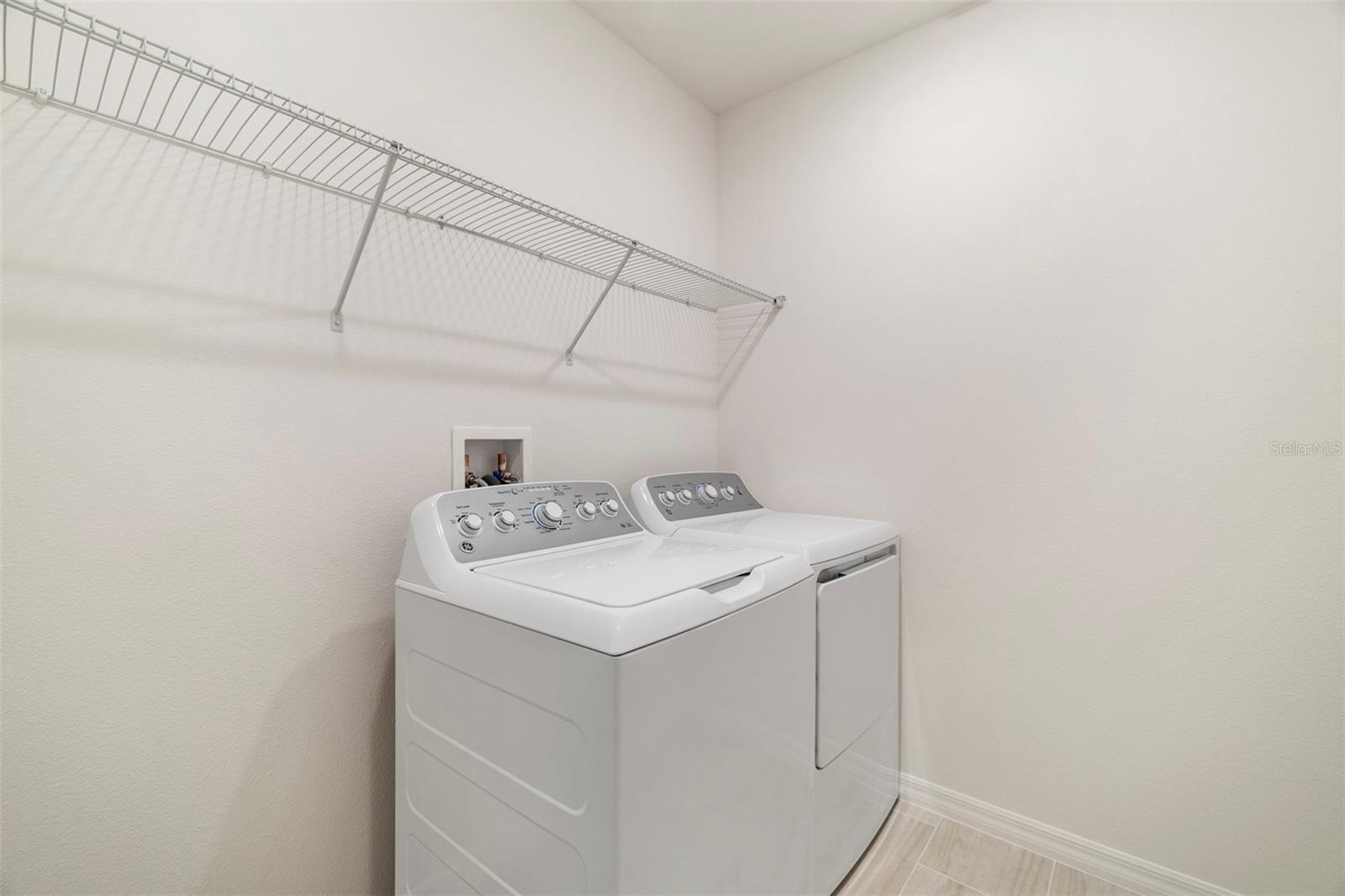 Image 7 of 17 For 4045 Serene Water Avenue