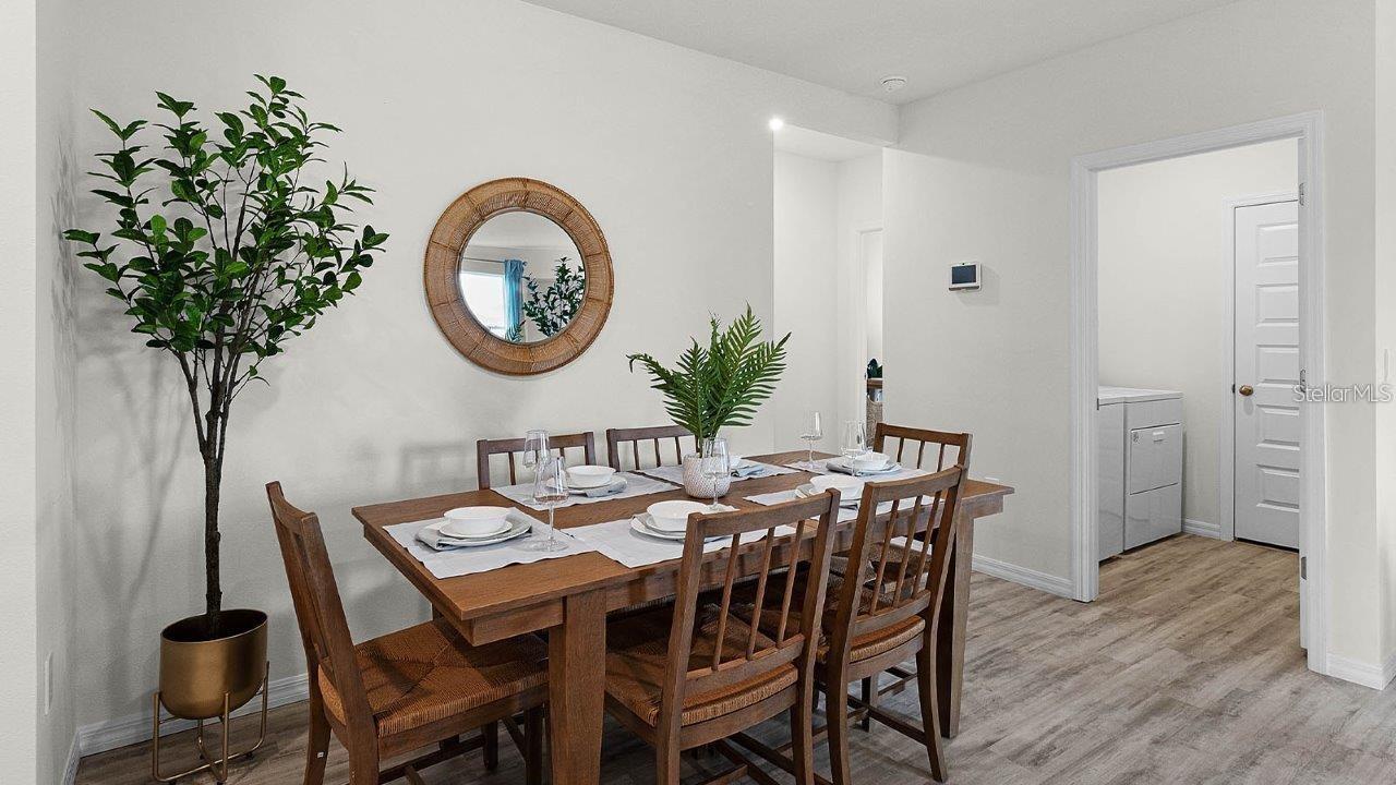 Image 4 of 16 For 2986 Salisbury Avenue