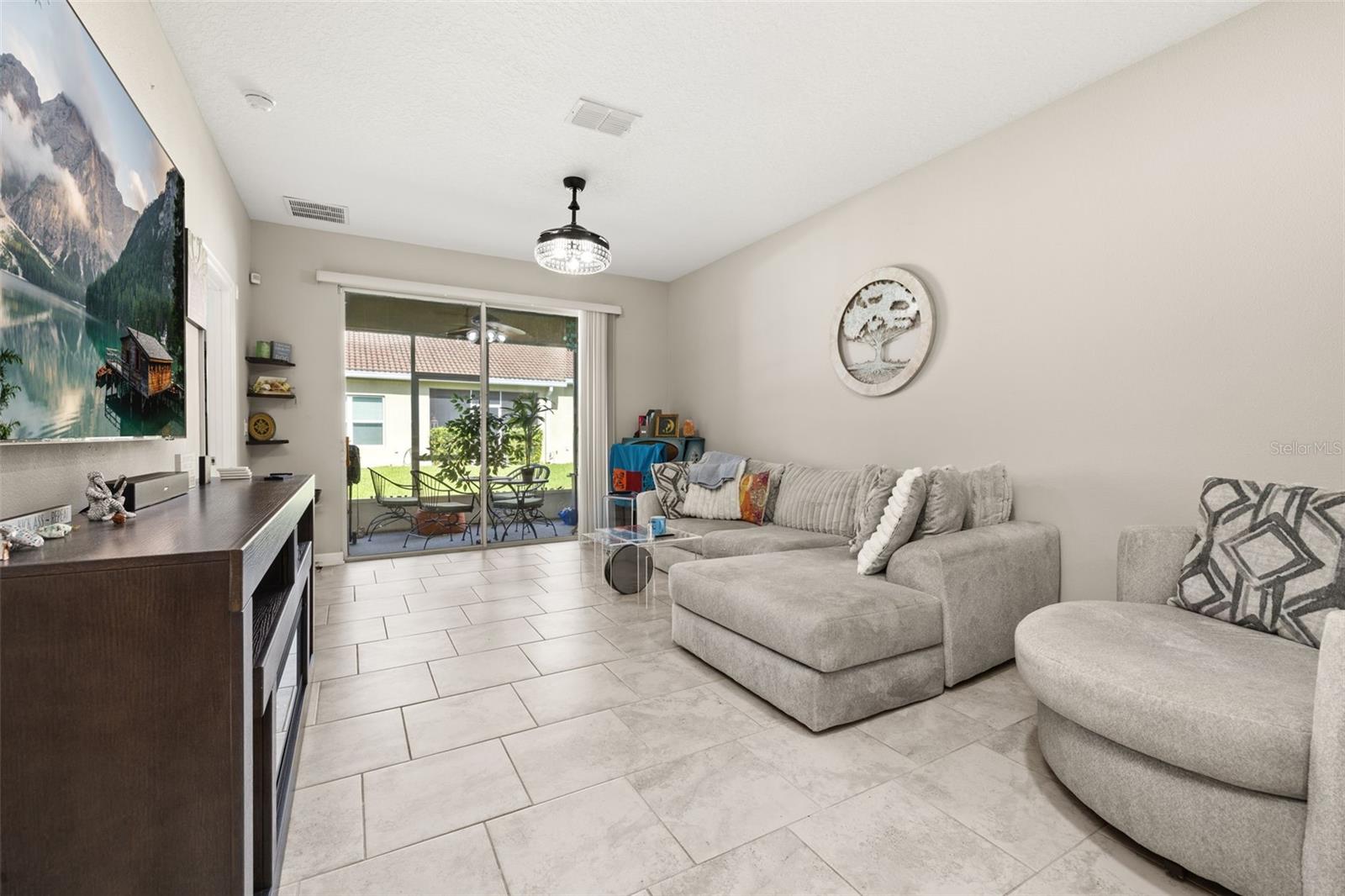 Image 6 of 37 For 1060 Blackwolf Run Road