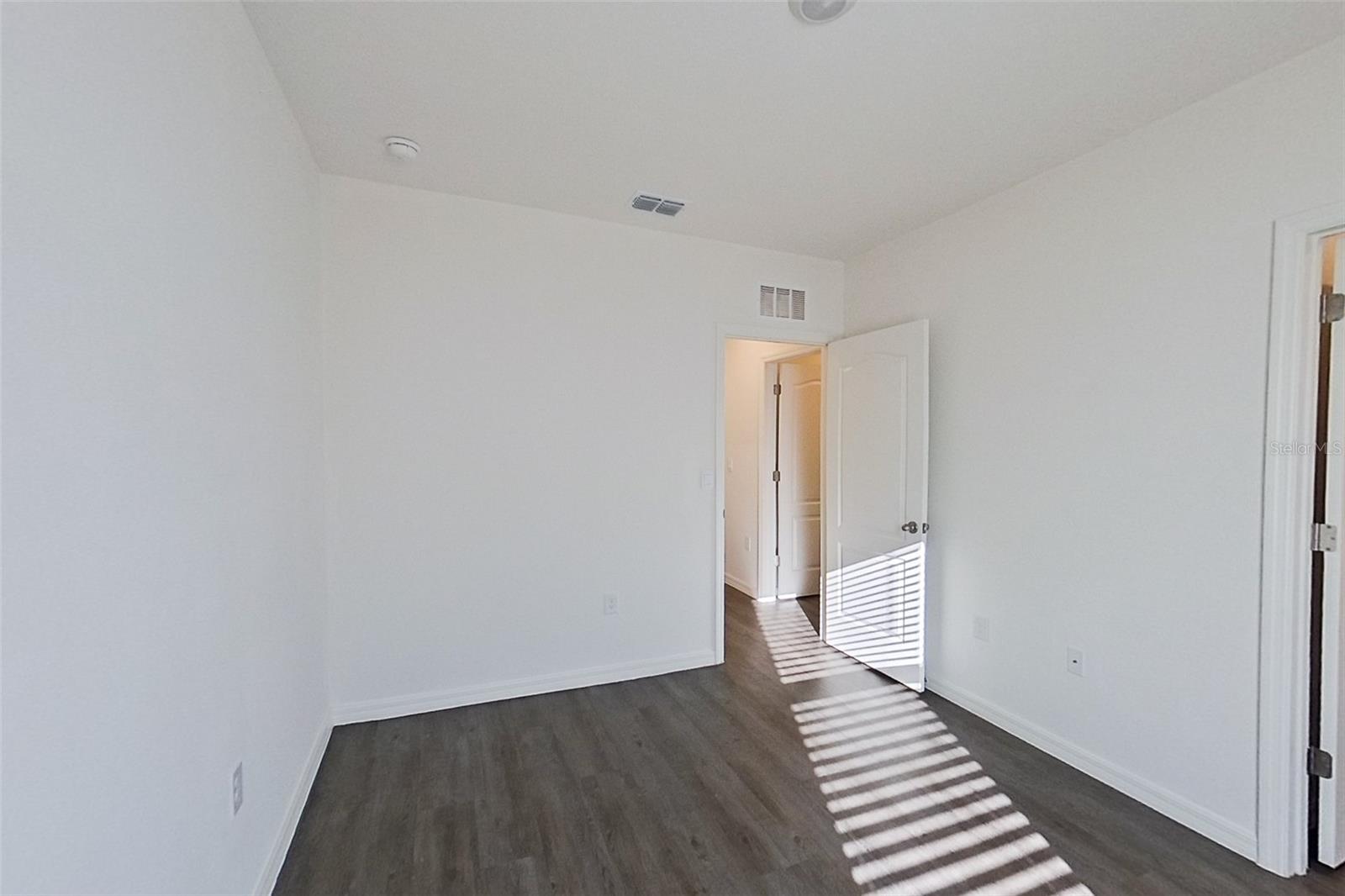 Image 13 of 18 For 32032 Katelin Circle