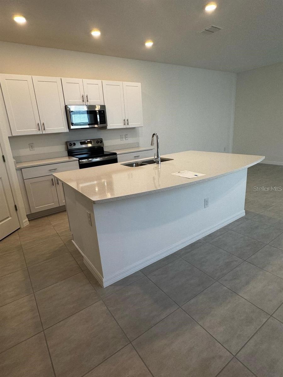 Image 12 of 36 For 2480 Penguin Boulevard