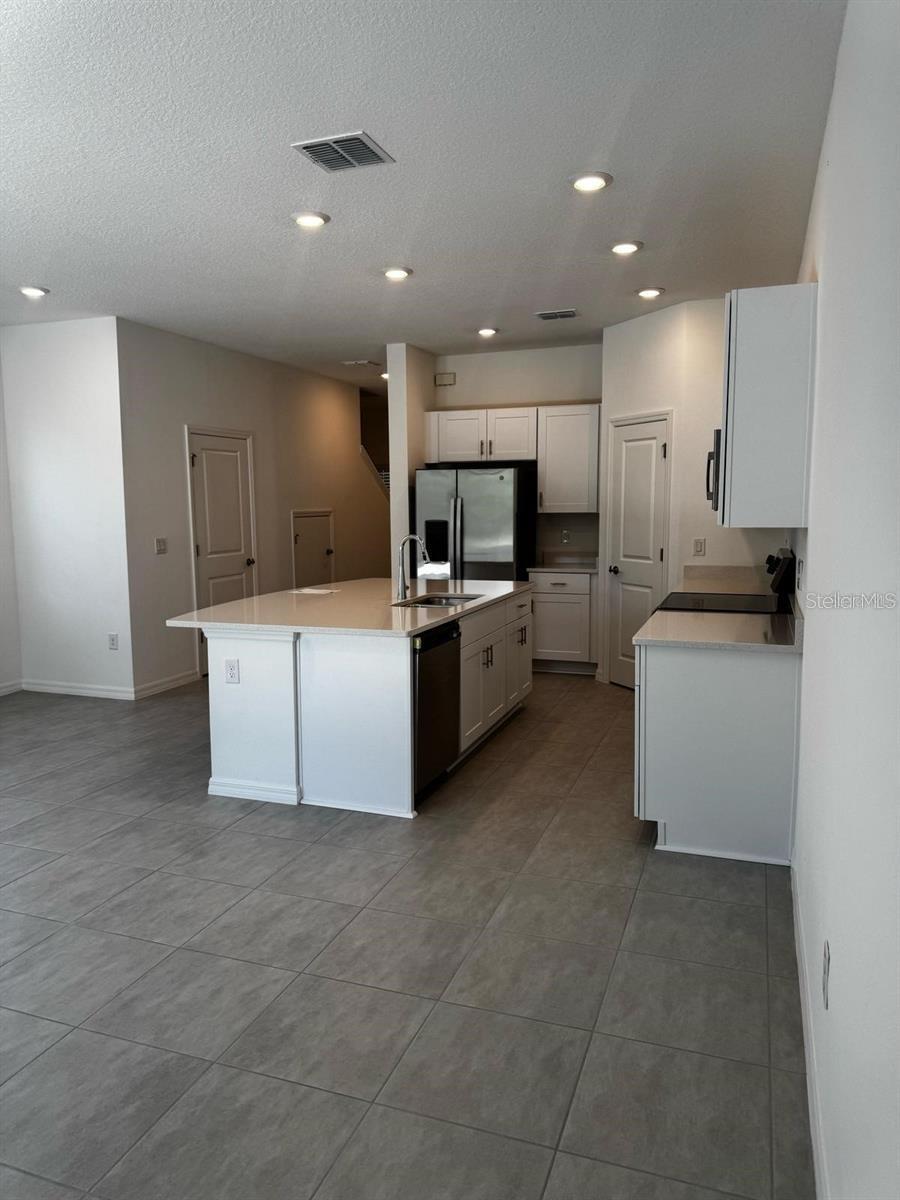 Image 15 of 36 For 2480 Penguin Boulevard