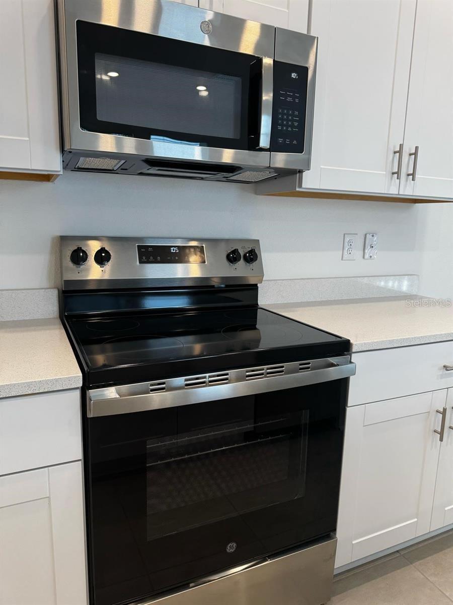 Image 18 of 36 For 2480 Penguin Boulevard