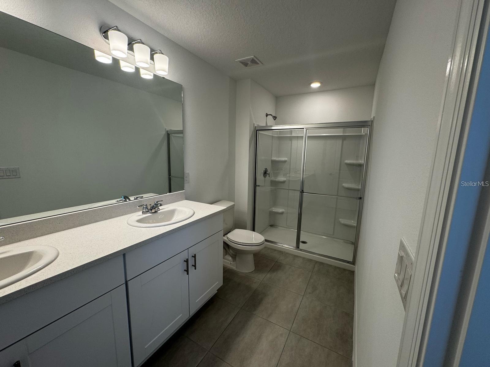 Image 29 of 36 For 2480 Penguin Boulevard