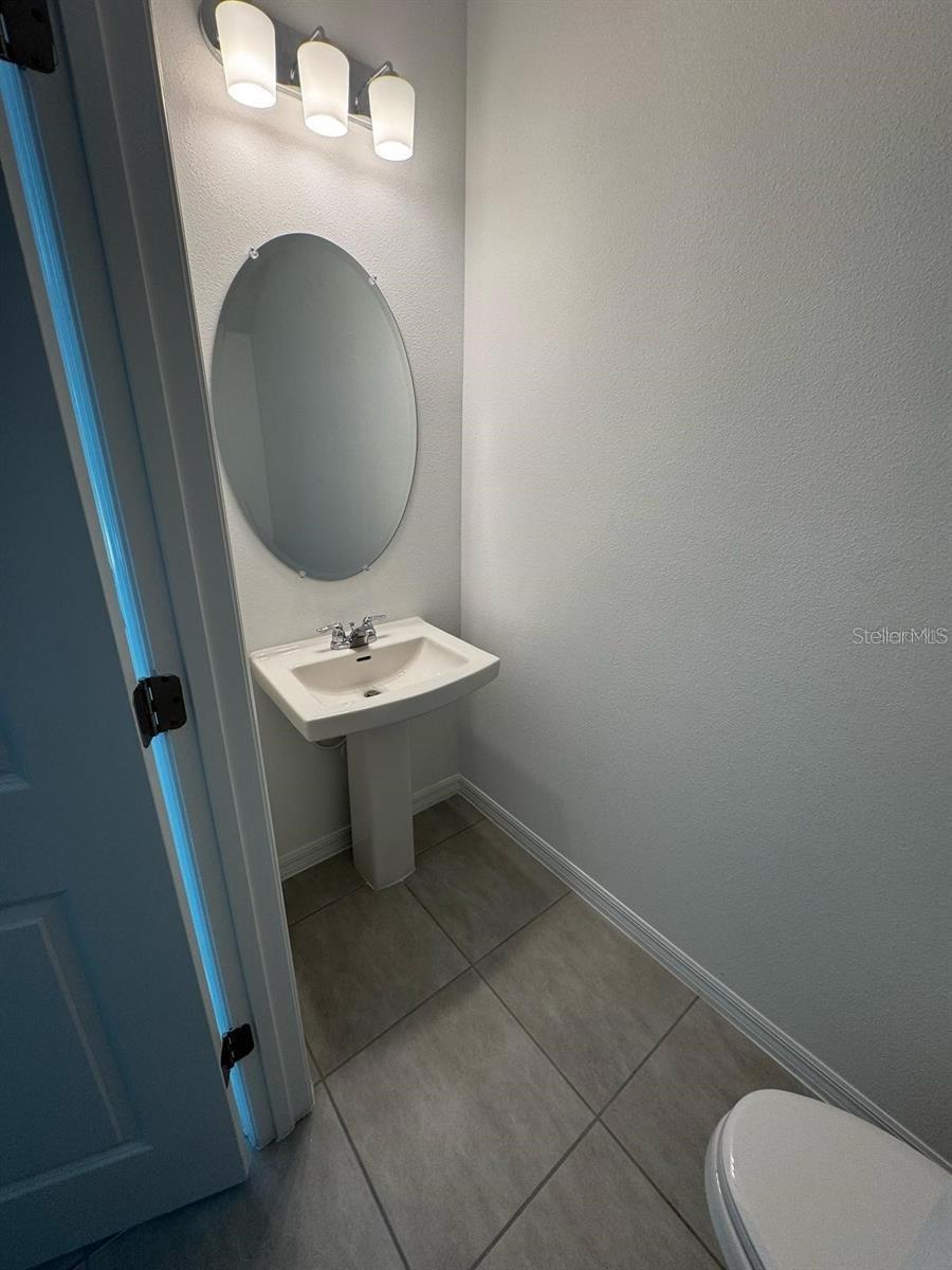 Image 32 of 36 For 2480 Penguin Boulevard