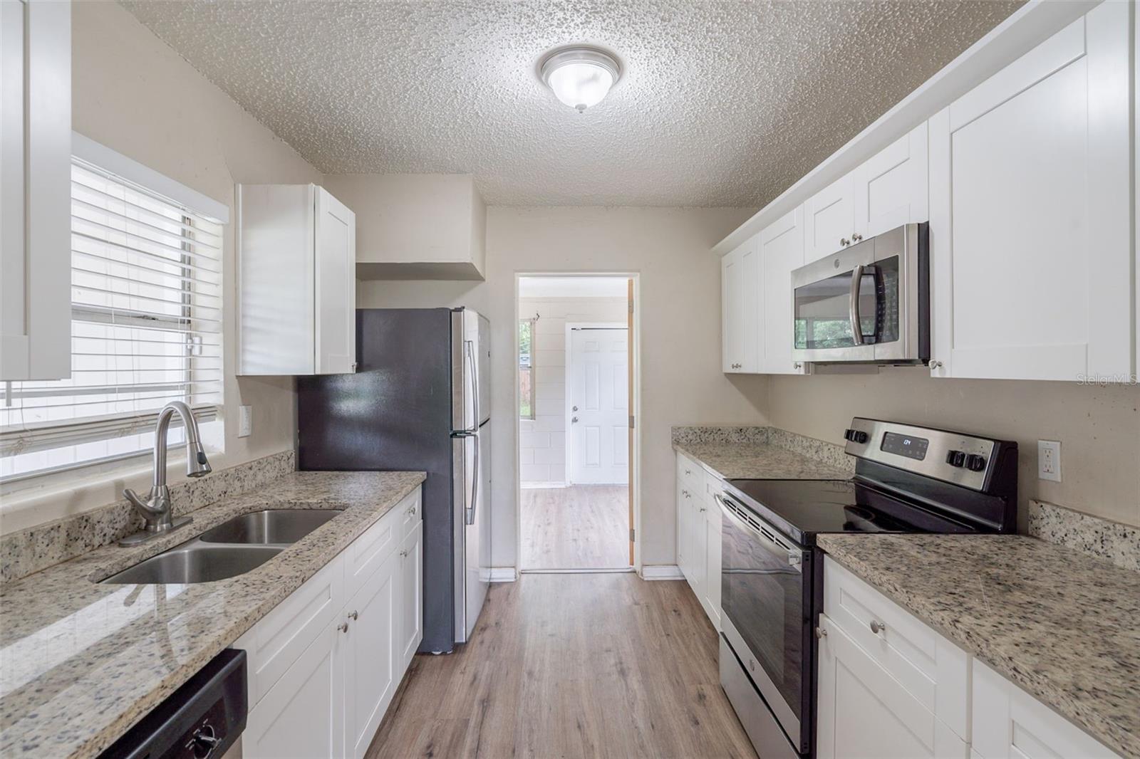 Image 10 of 21 For 4345 Aetna Drive