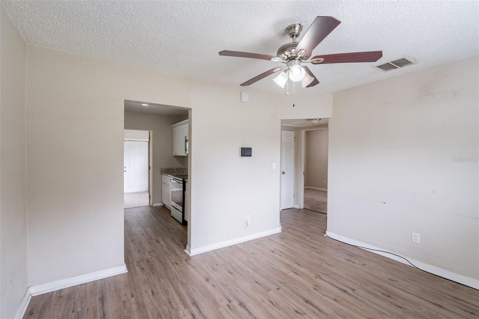 Image 8 of 21 For 4345 Aetna Drive