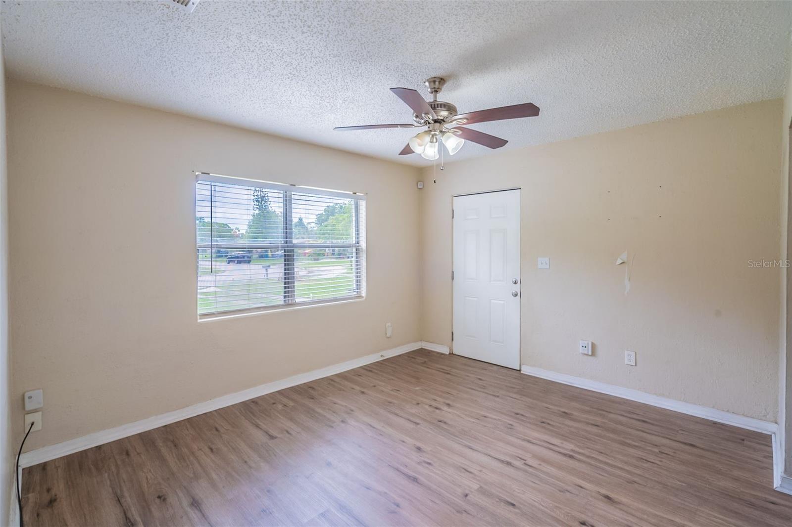 Image 9 of 21 For 4345 Aetna Drive