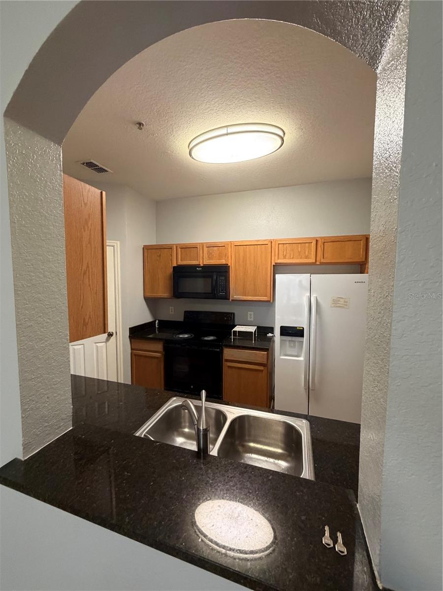 Image 5 of 21 For 6100 Stevenson Drive 207