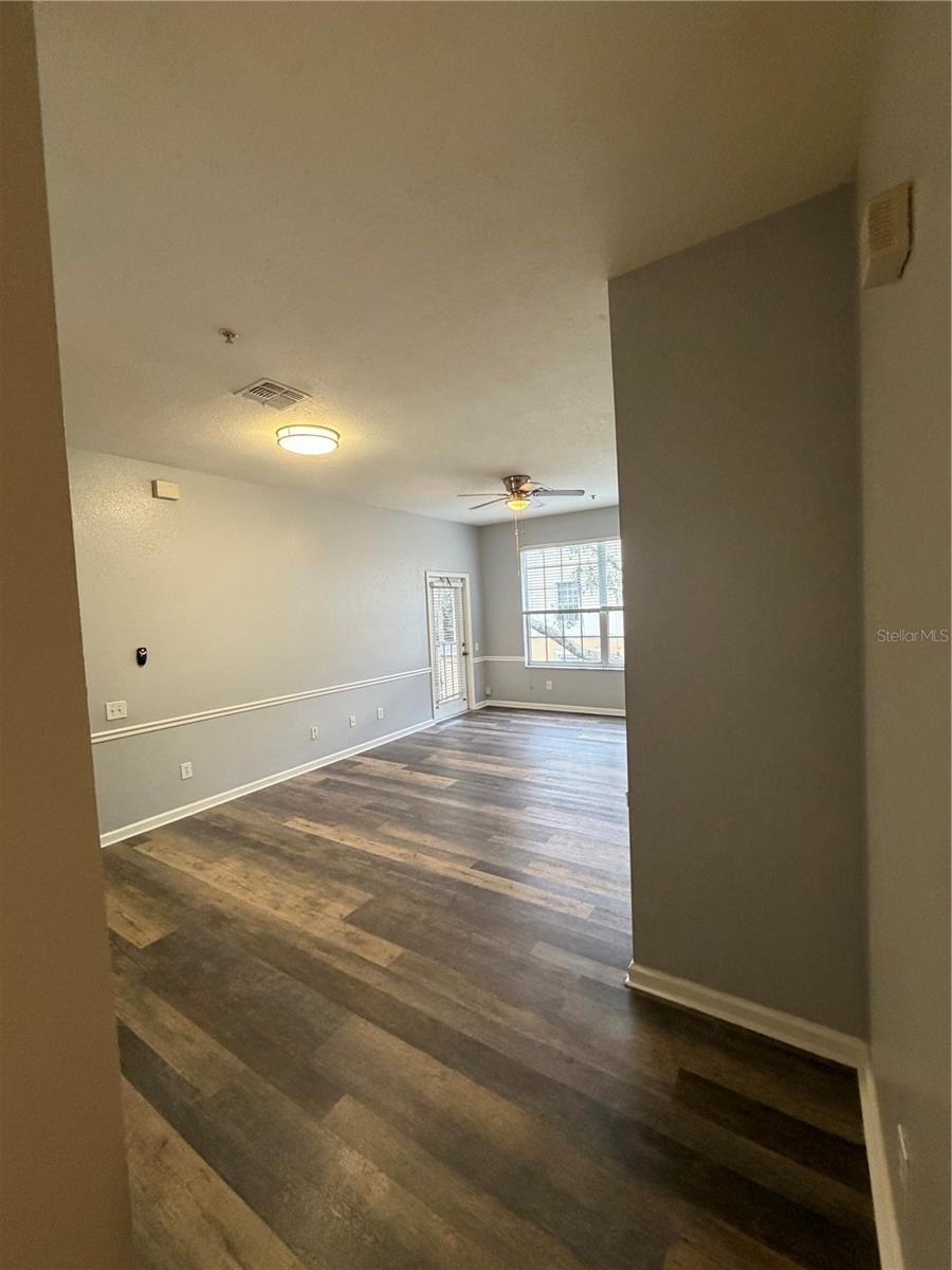 Image 6 of 21 For 6100 Stevenson Drive 207