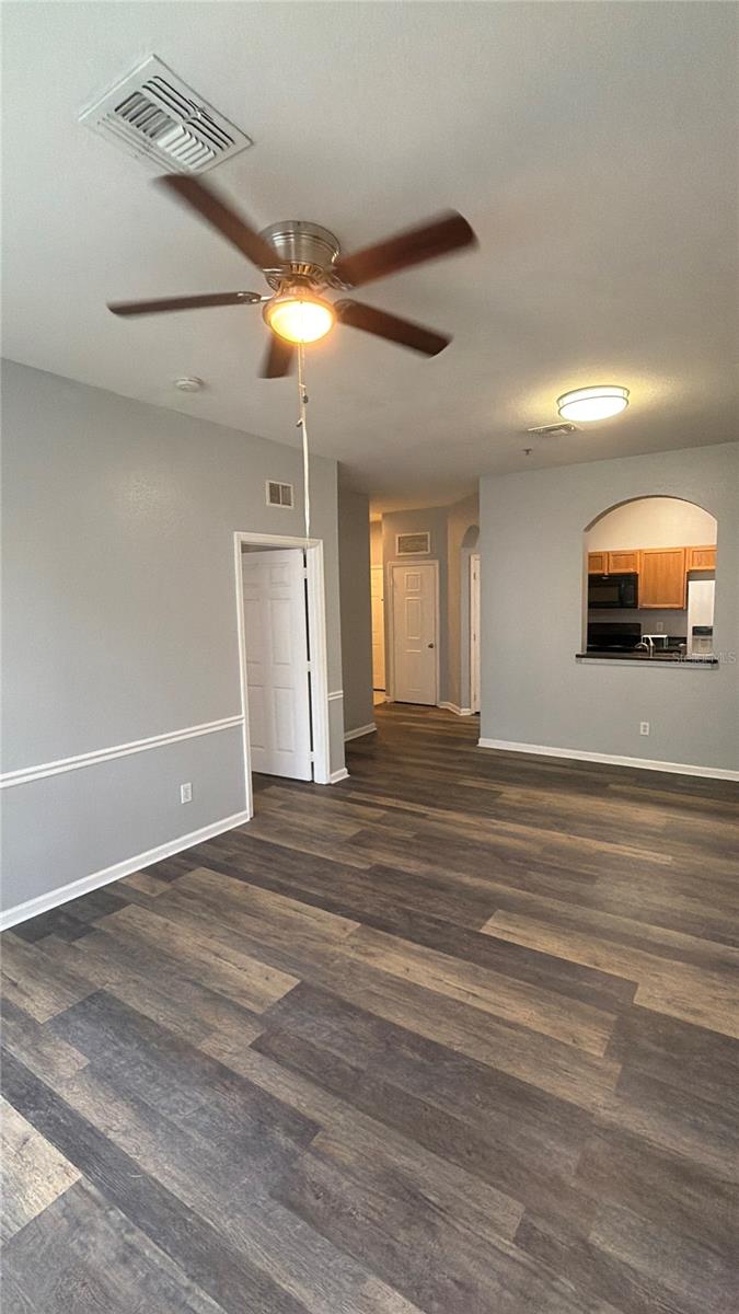 Image 7 of 21 For 6100 Stevenson Drive 207