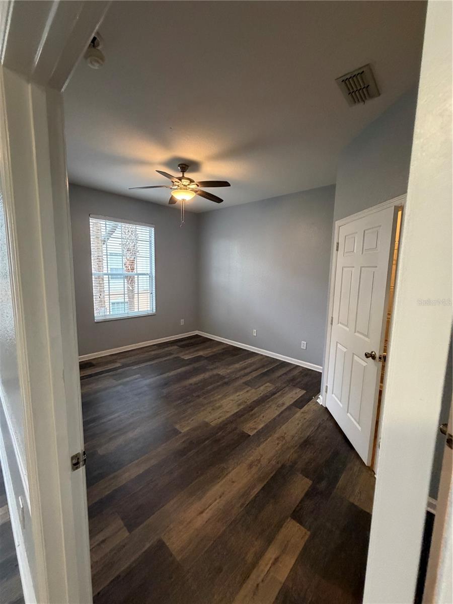 Image 9 of 21 For 6100 Stevenson Drive 207