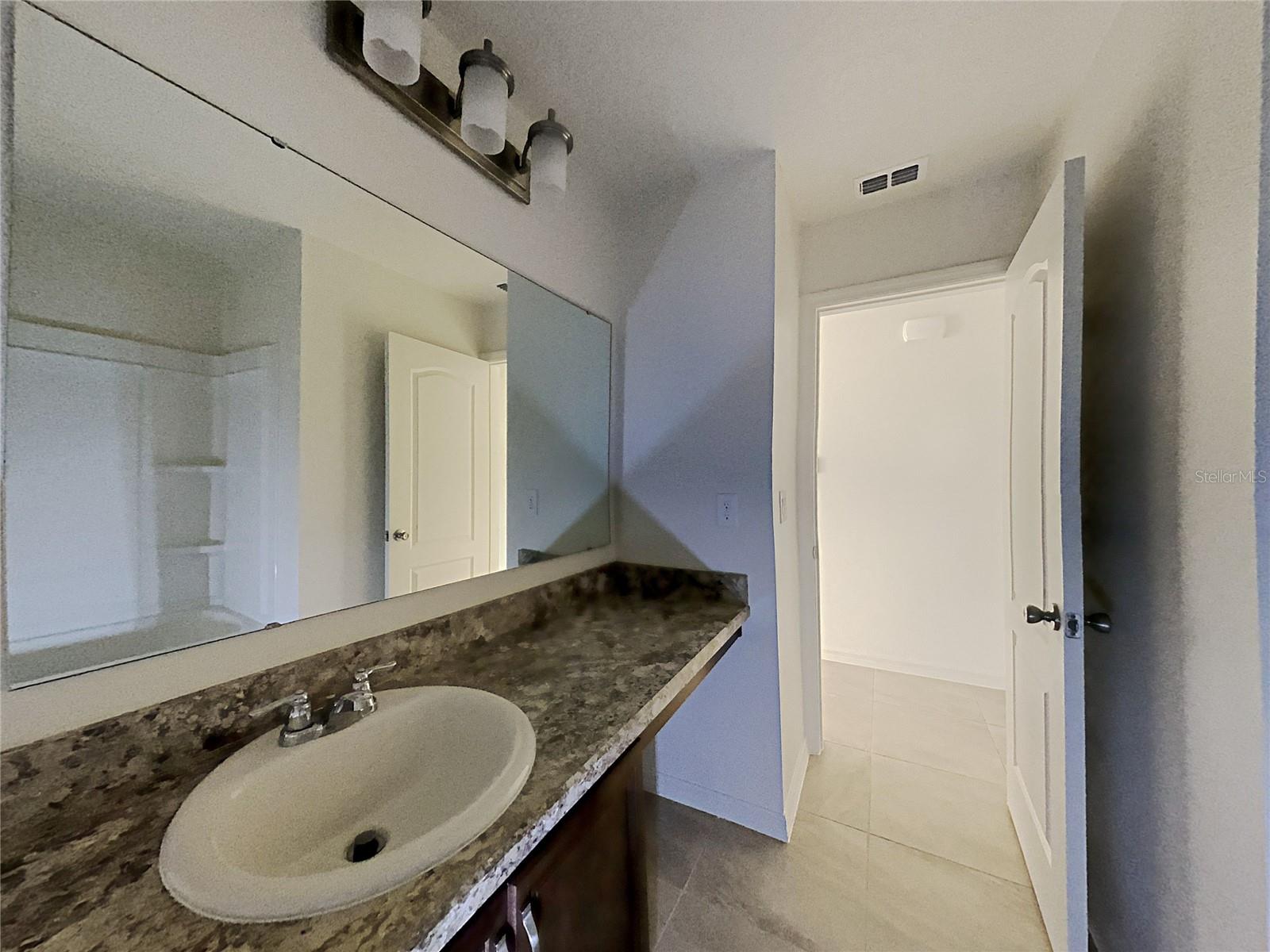 Image 13 of 16 For 4600 Glencrest Loop