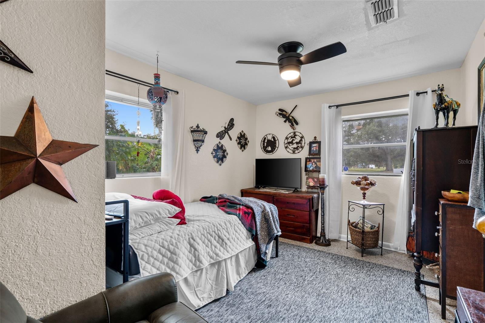 Image 16 of 39 For 3130 Marsh Harbor Place