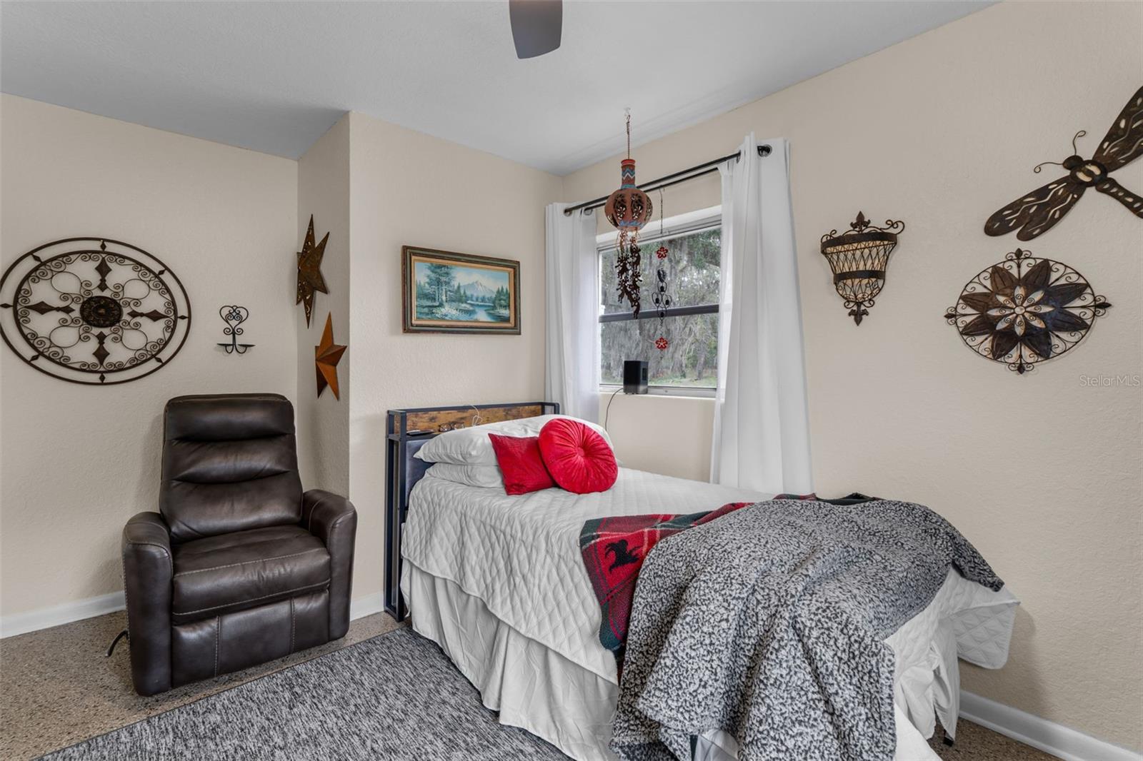 Image 17 of 39 For 3130 Marsh Harbor Place