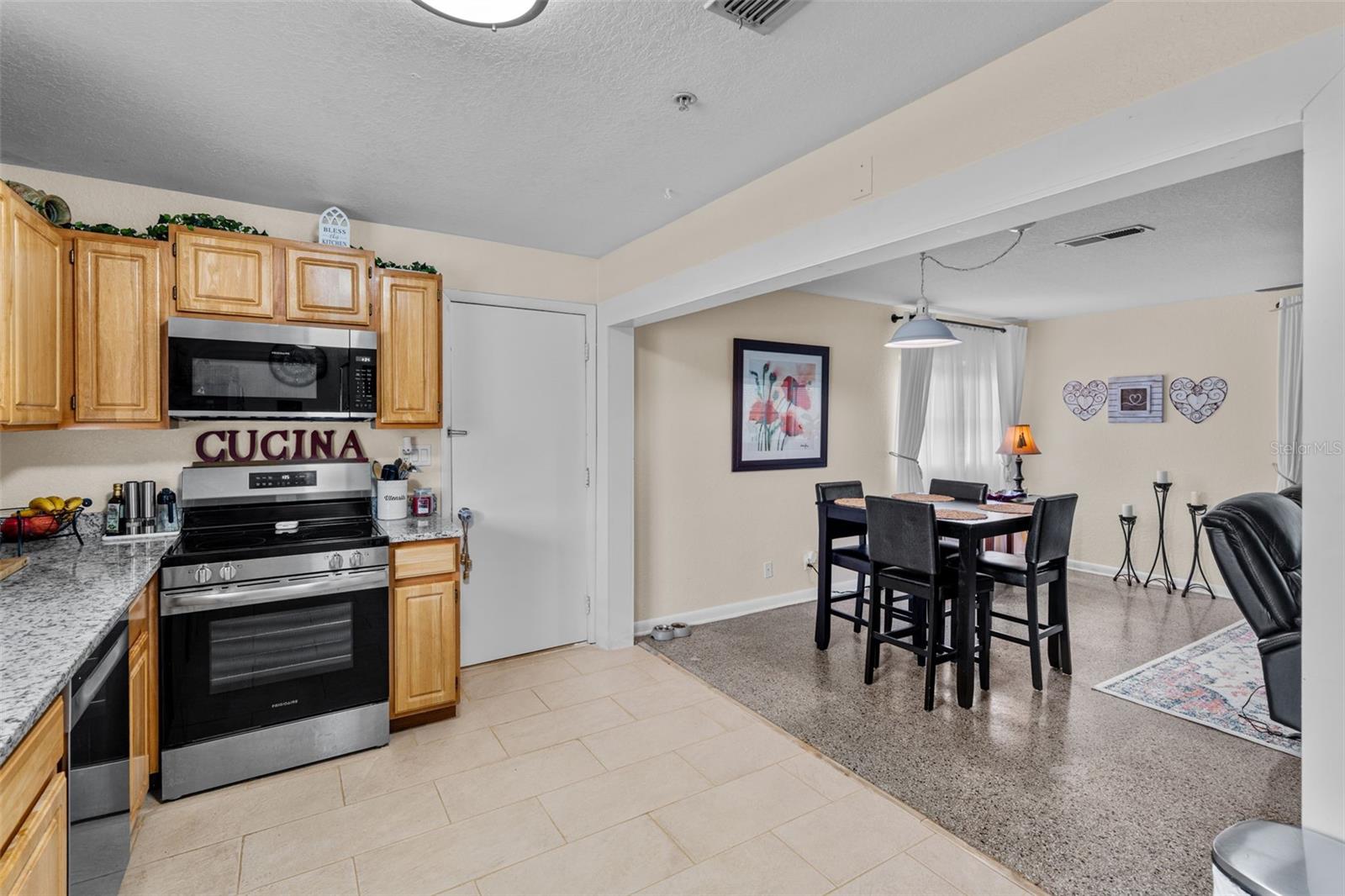 Image 9 of 39 For 3130 Marsh Harbor Place