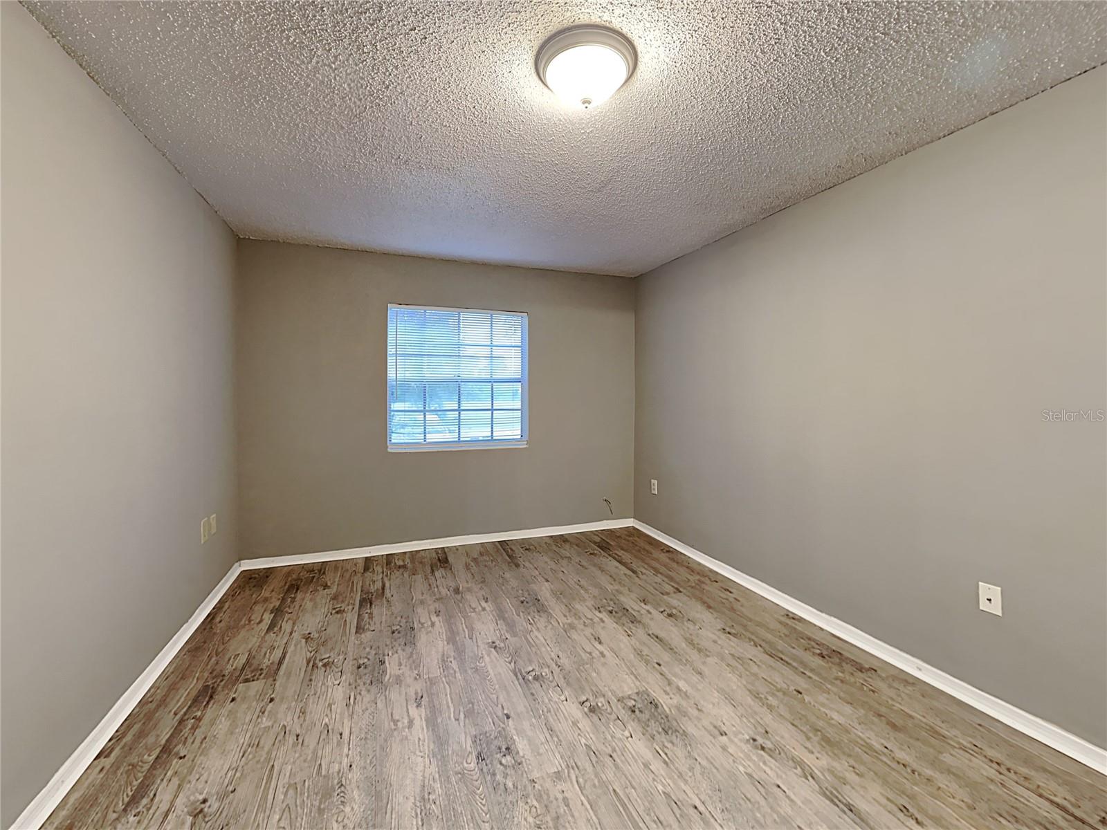 Image 11 of 14 For 476 Banyon Tree Circle 102