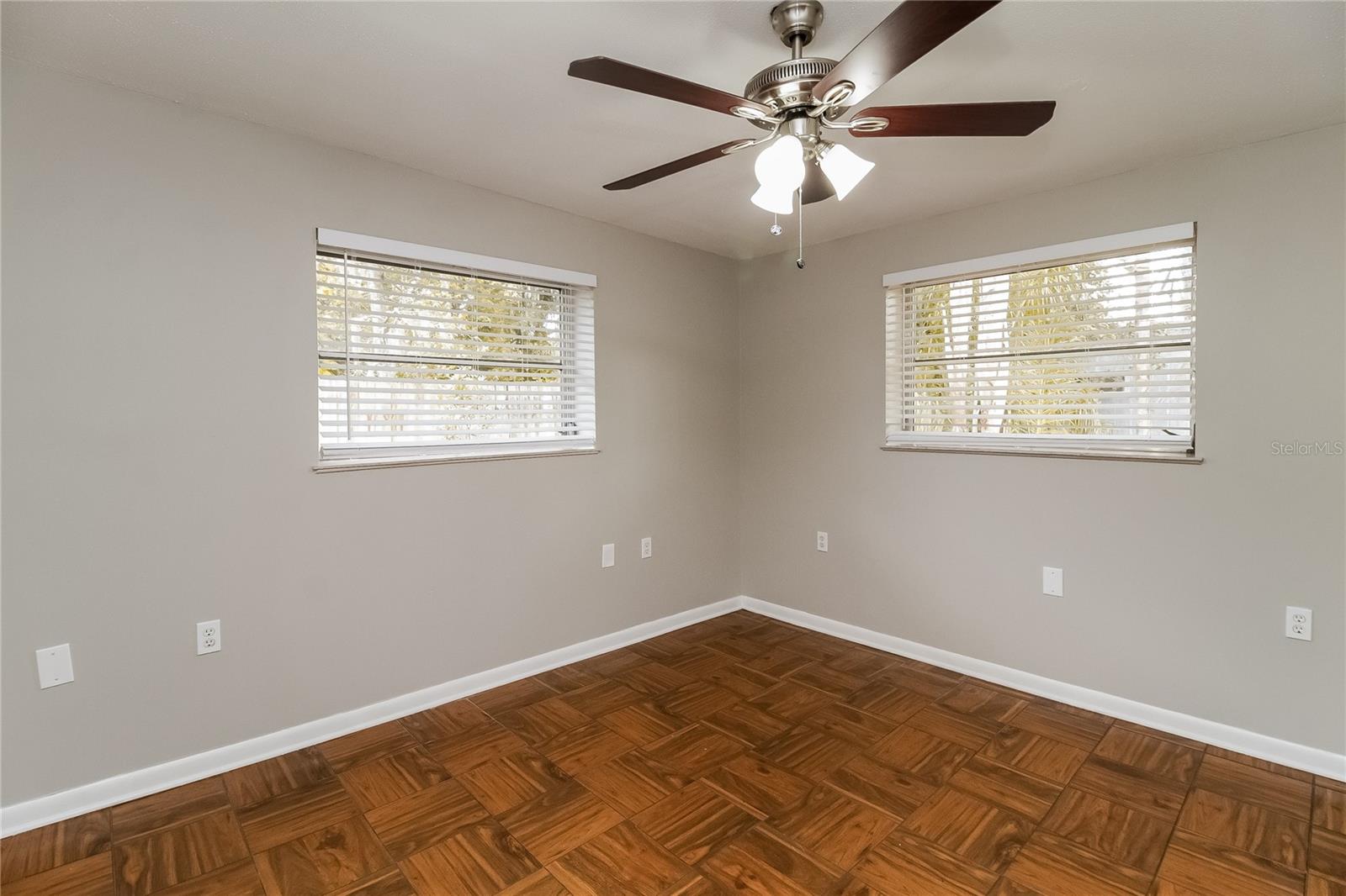 Image 13 of 16 For 5133 Oak Hill Drive