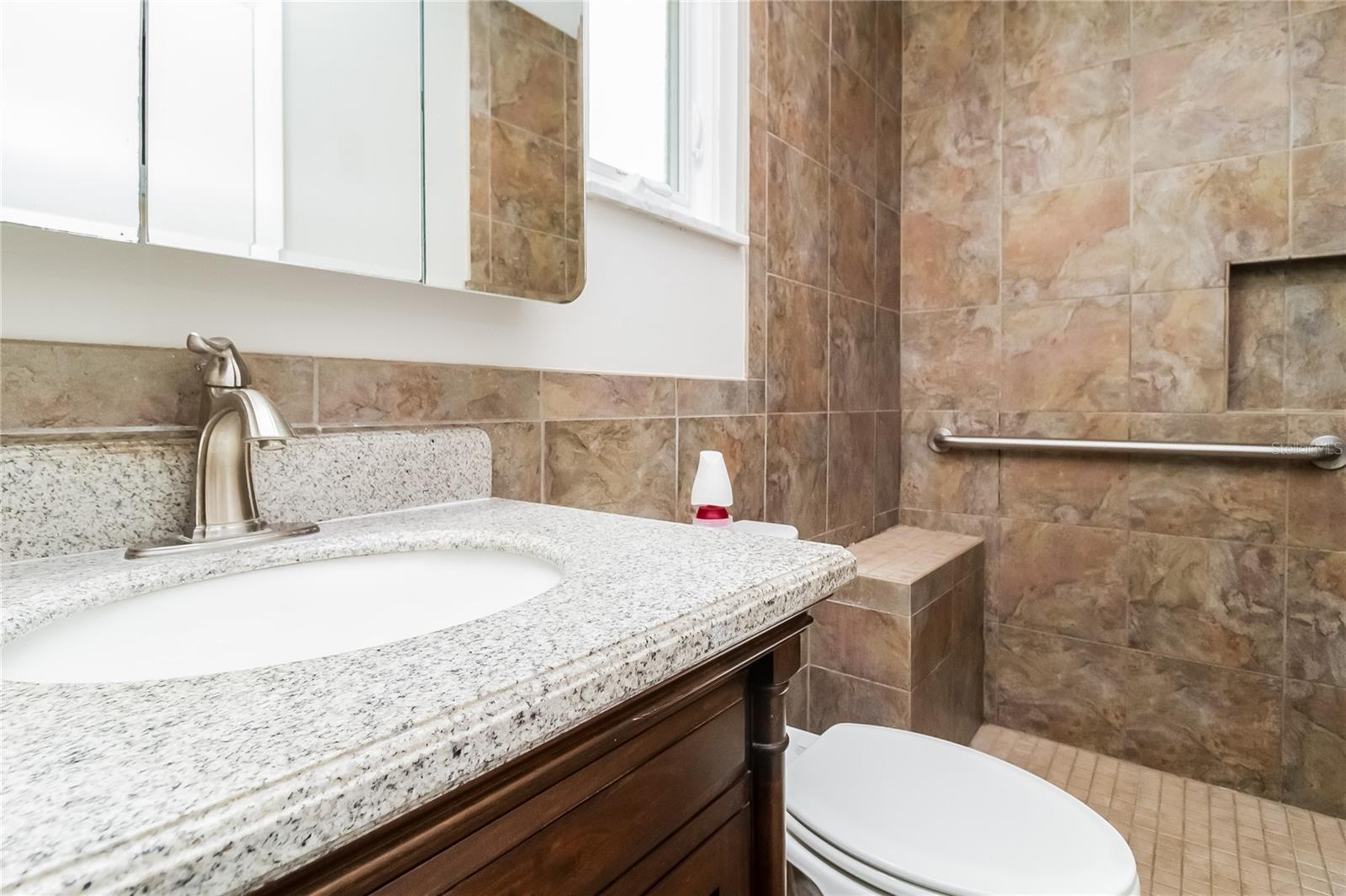 Image 14 of 16 For 5133 Oak Hill Drive