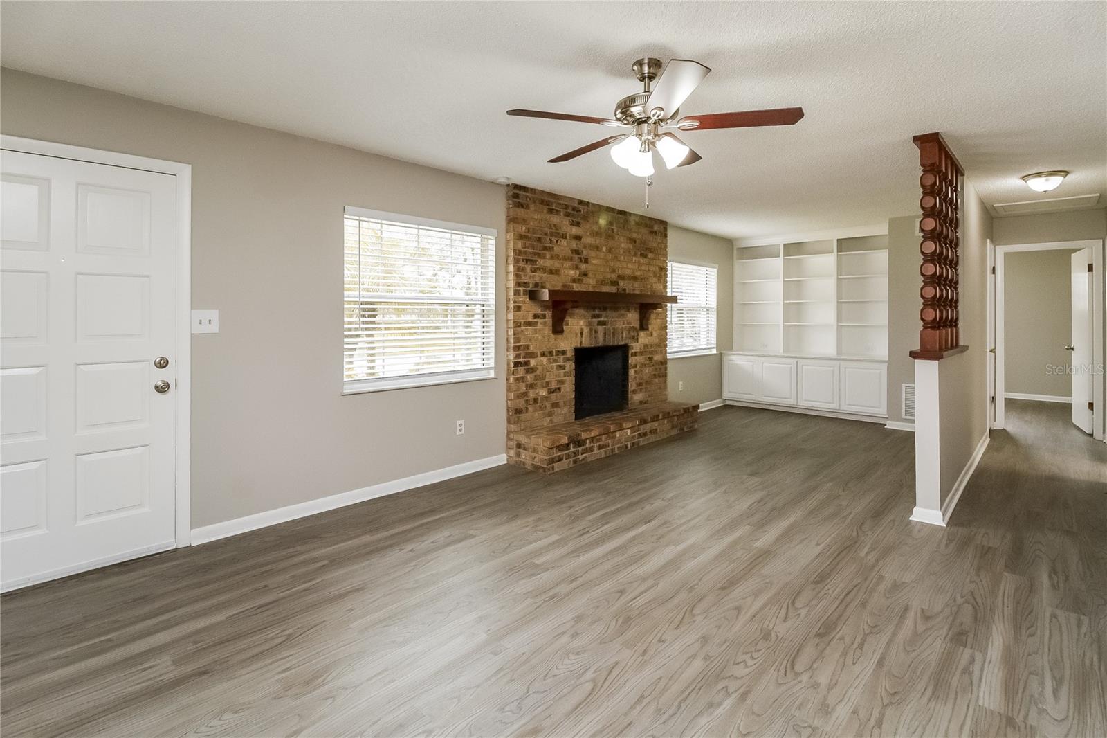 Image 3 of 16 For 5133 Oak Hill Drive