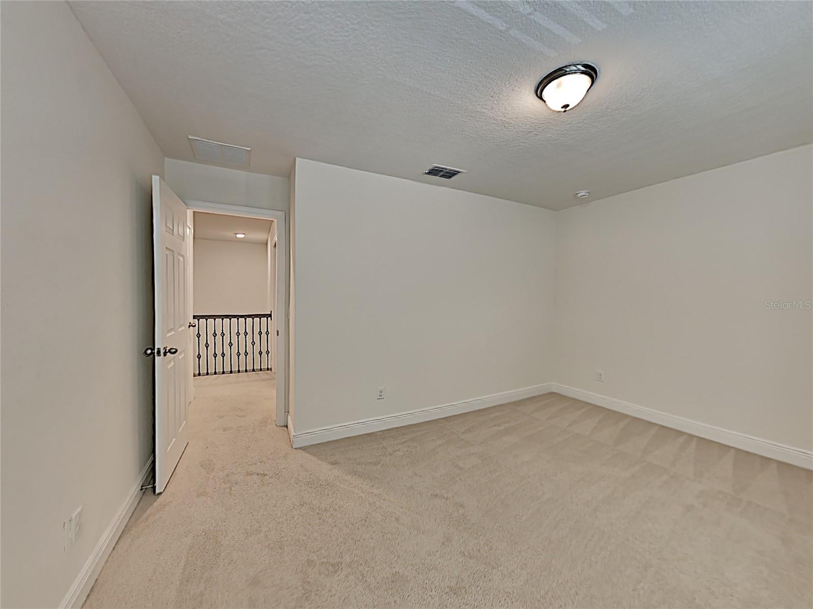 Image 15 of 25 For 8931 Lookout Pointe Drive