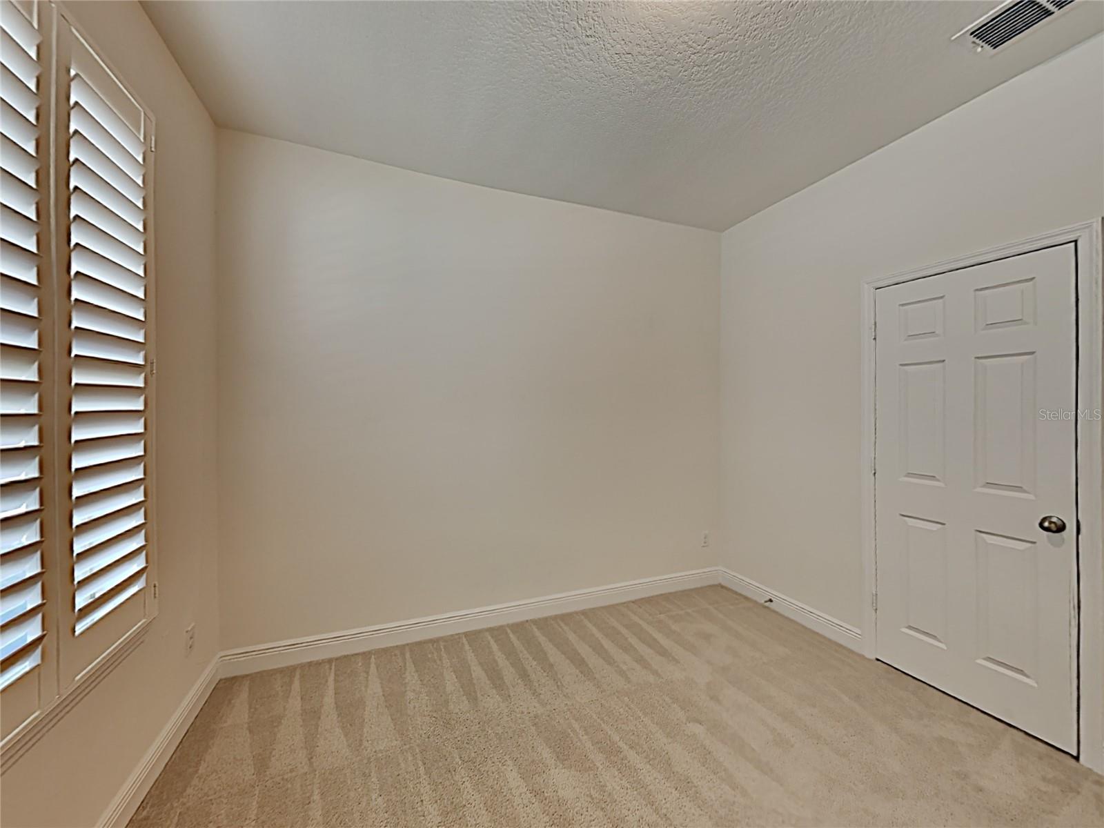 Image 18 of 25 For 8931 Lookout Pointe Drive