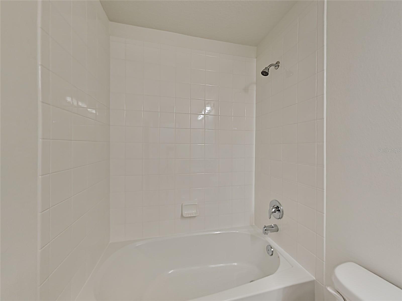 Image 23 of 25 For 8931 Lookout Pointe Drive