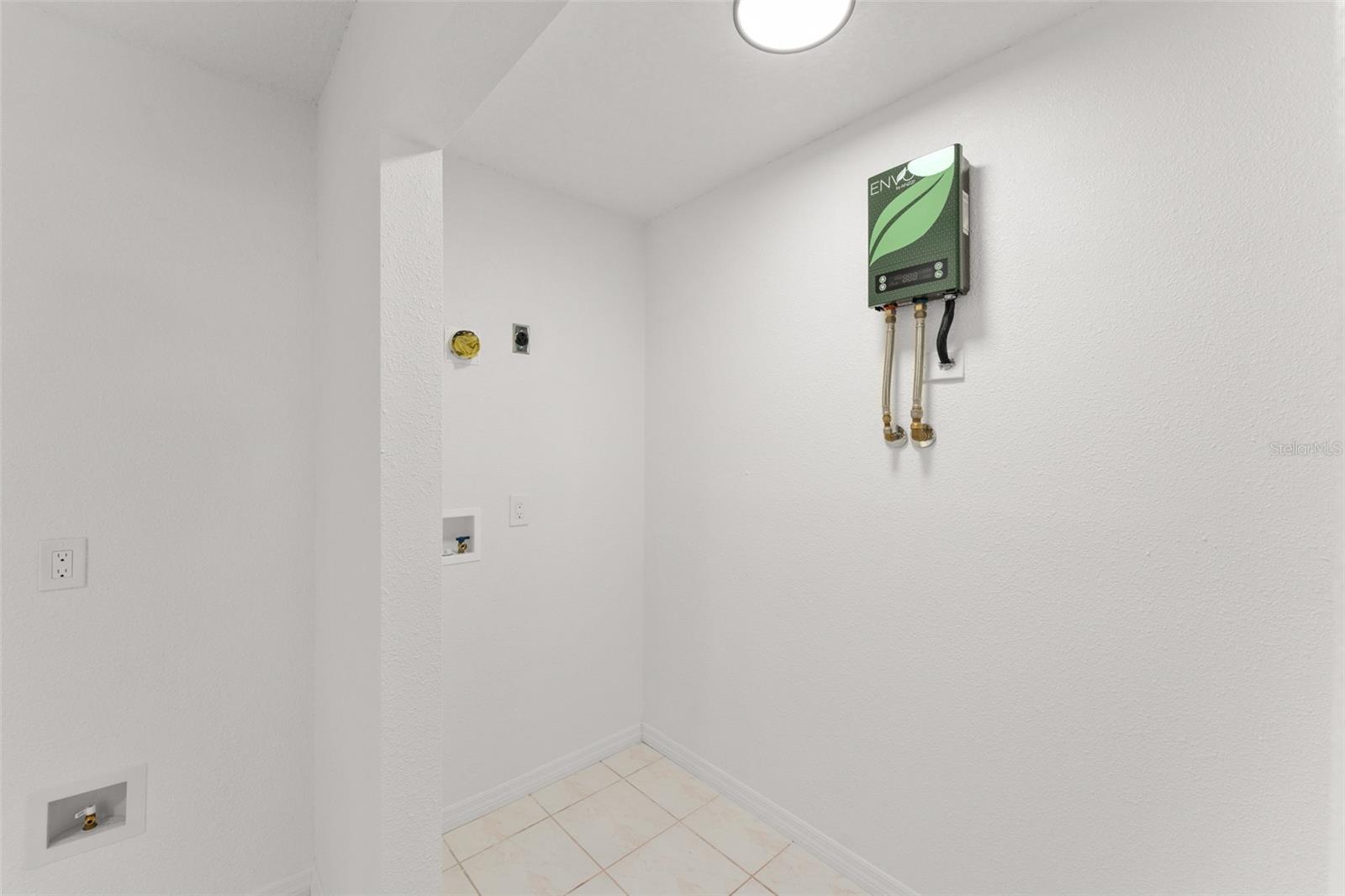 Image 13 of 38 For 4140 Bergamont Court