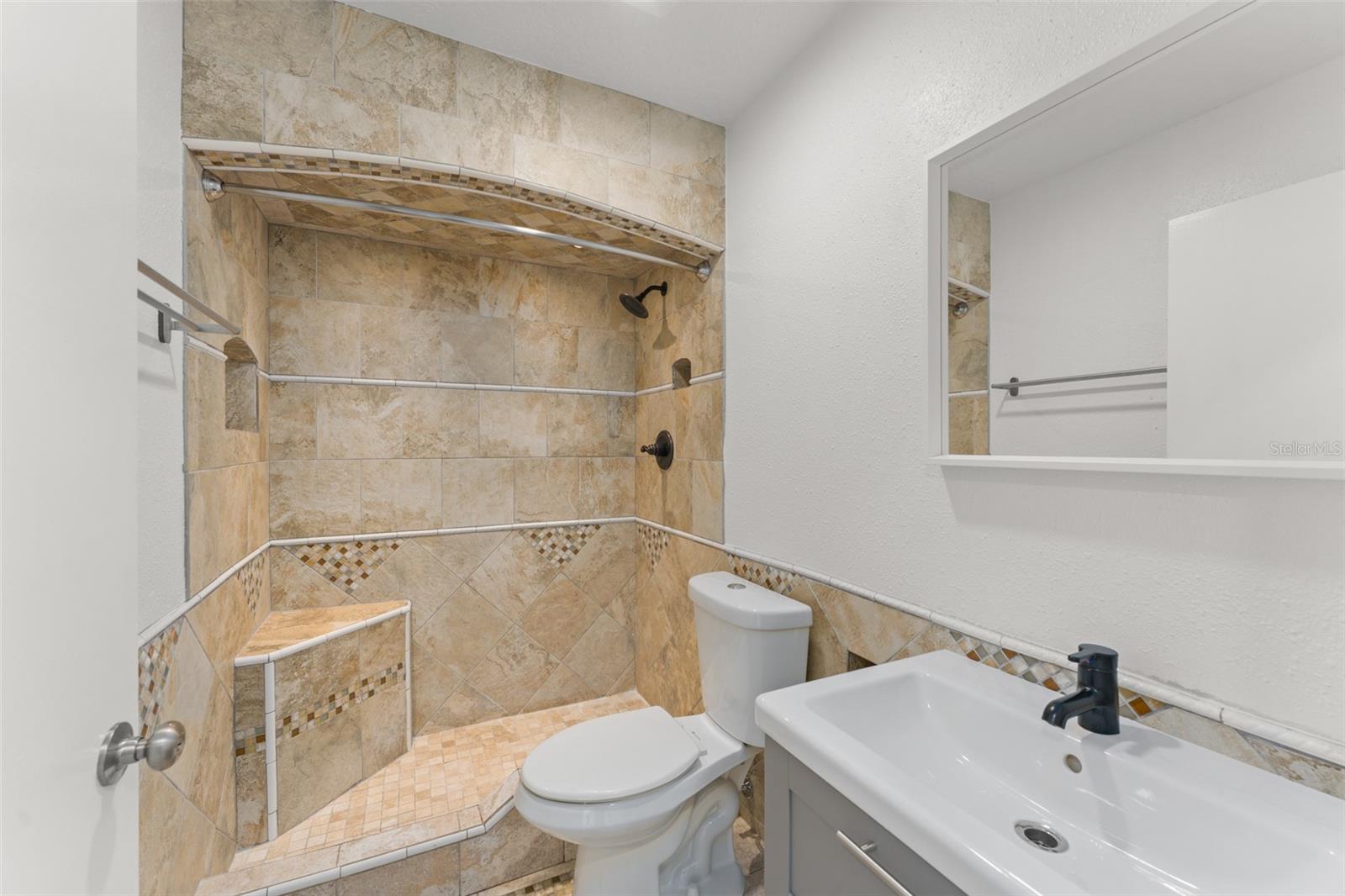 Image 19 of 38 For 4140 Bergamont Court