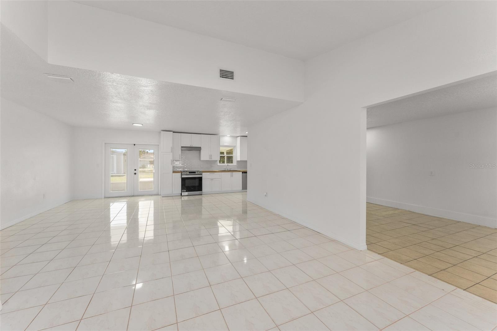 Image 3 of 38 For 4140 Bergamont Court