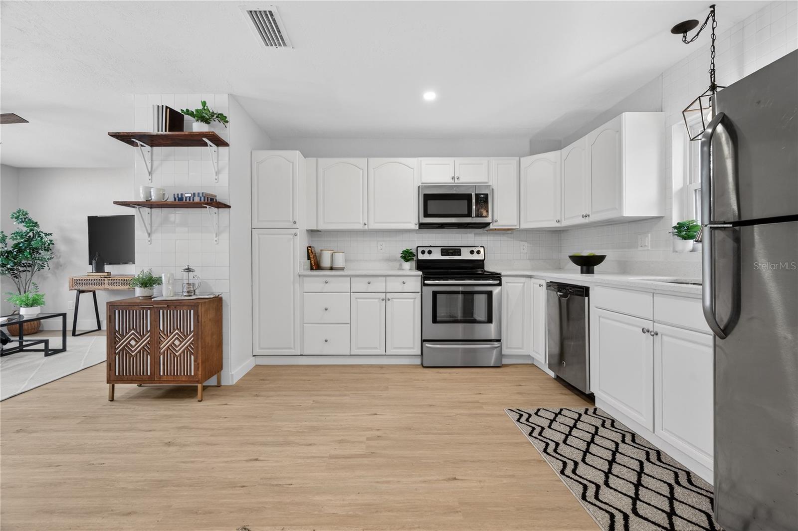 Image 12 of 36 For 1825 Banyan Street