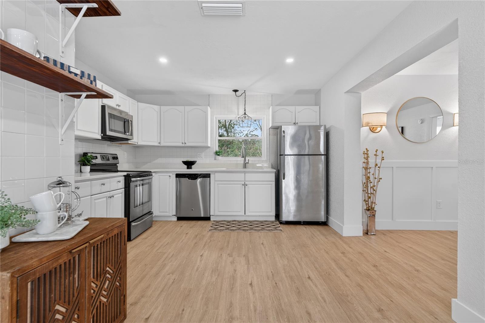 Image 13 of 36 For 1825 Banyan Street