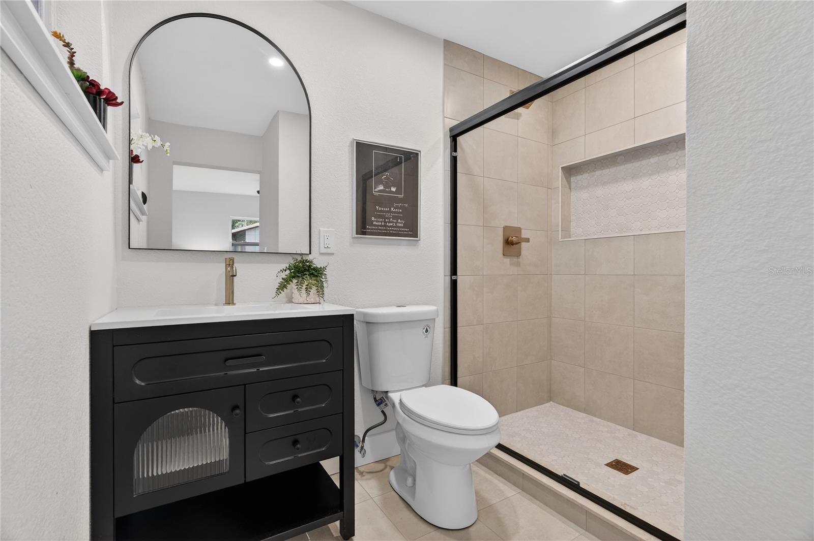 Image 26 of 36 For 1825 Banyan Street