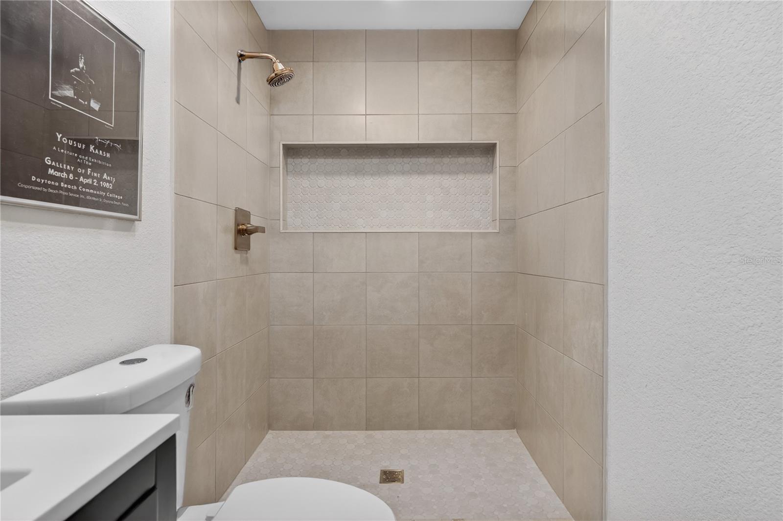 Image 27 of 36 For 1825 Banyan Street