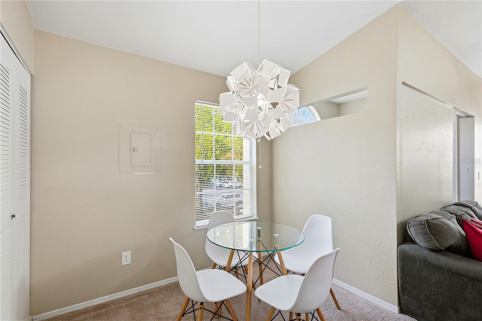 Image 13 of 28 For 1613 Columbia Arms Circle 243