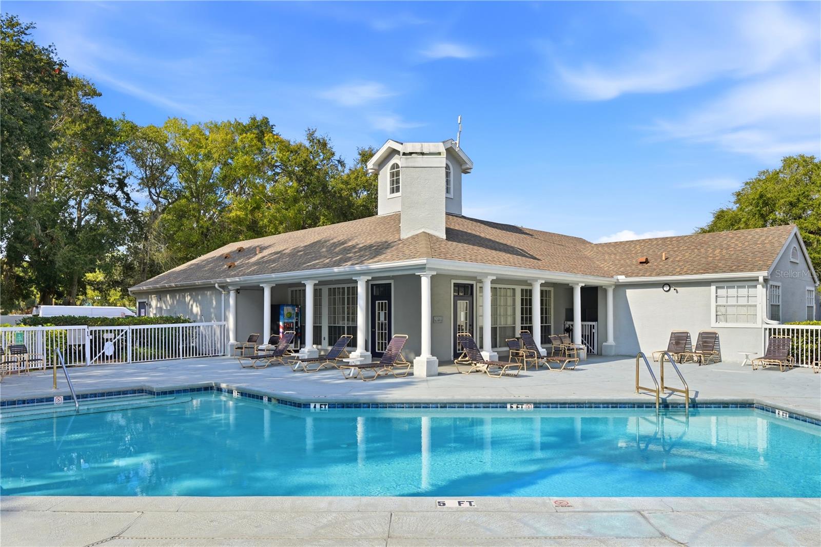 Image 2 of 28 For 1613 Columbia Arms Circle 243