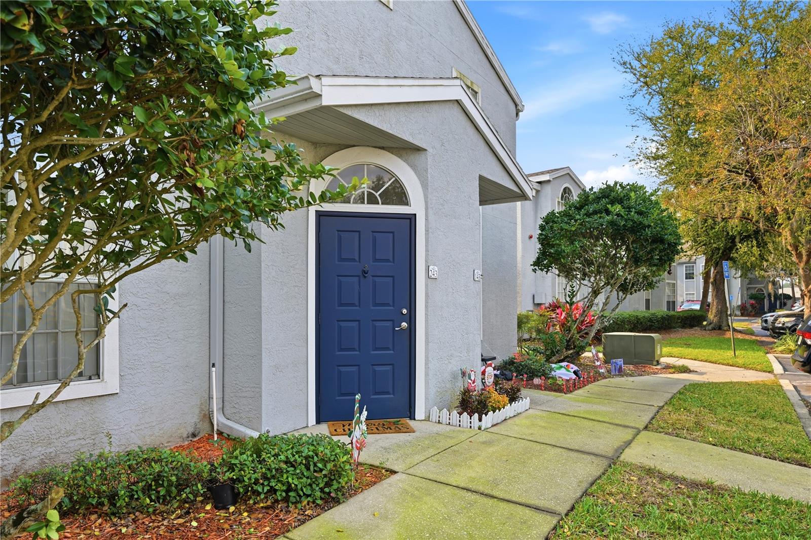 Image 3 of 28 For 1613 Columbia Arms Circle 243