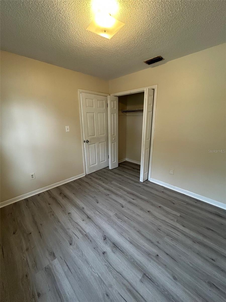 Image 8 of 9 For 401 Myrtle Street